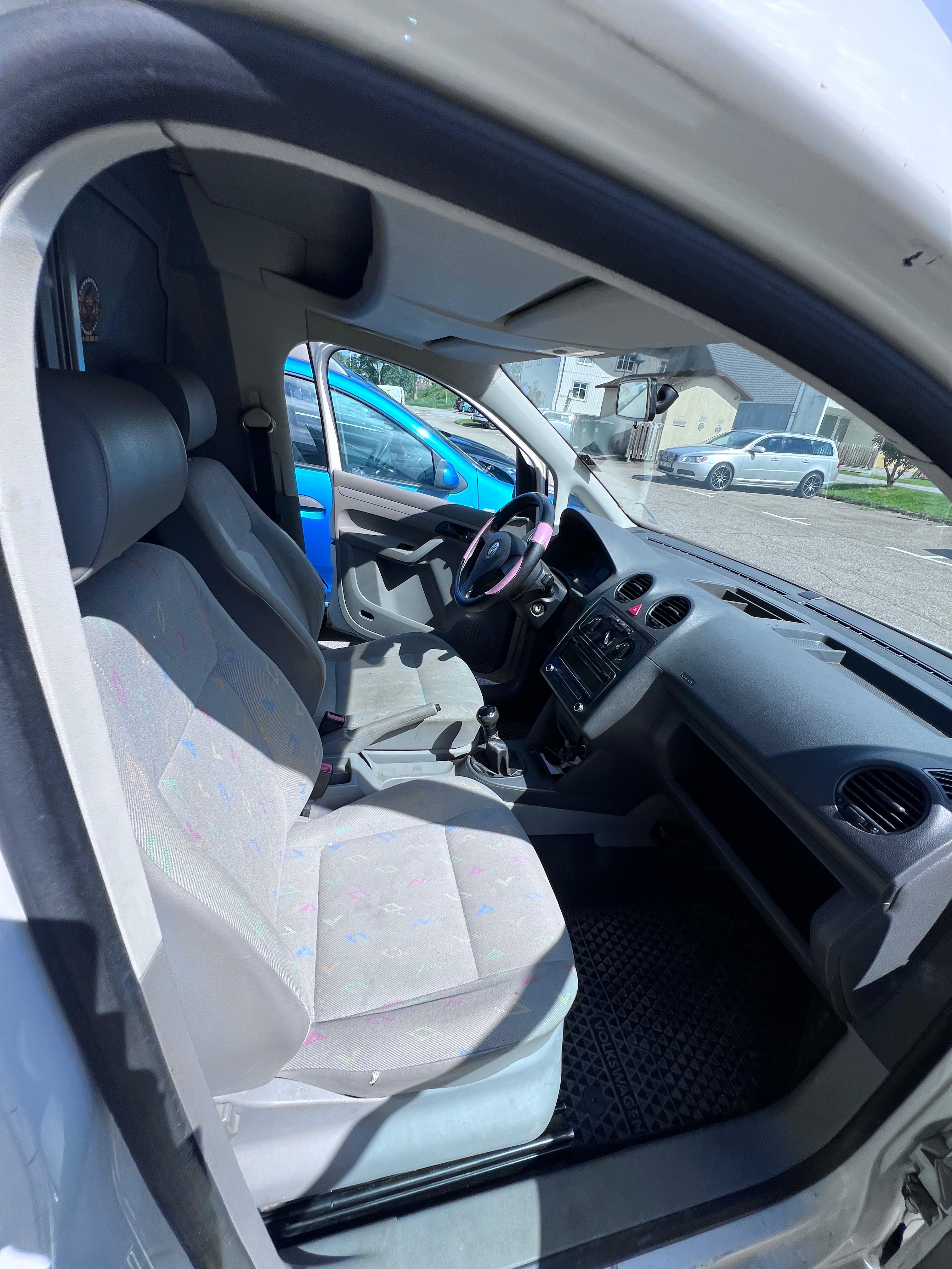 Volkswagen Caddy Maxi 2010, bild 6/10