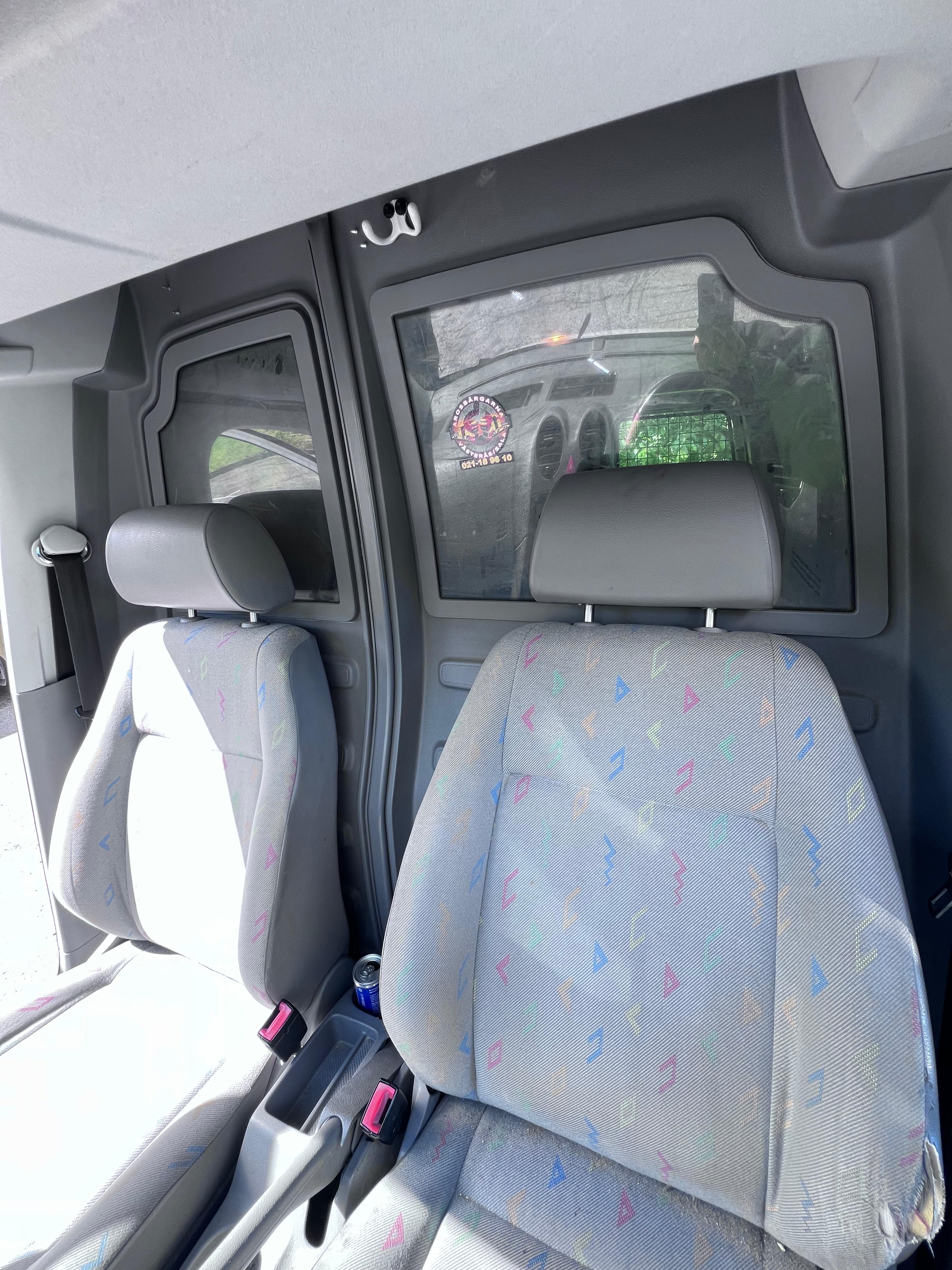 Volkswagen Caddy Maxi 2010, bild 3/10