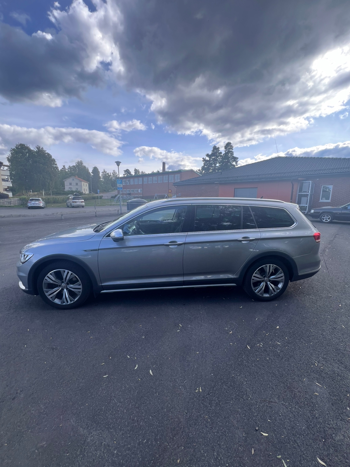 Volkswagen Passat 2019, bild 4/10