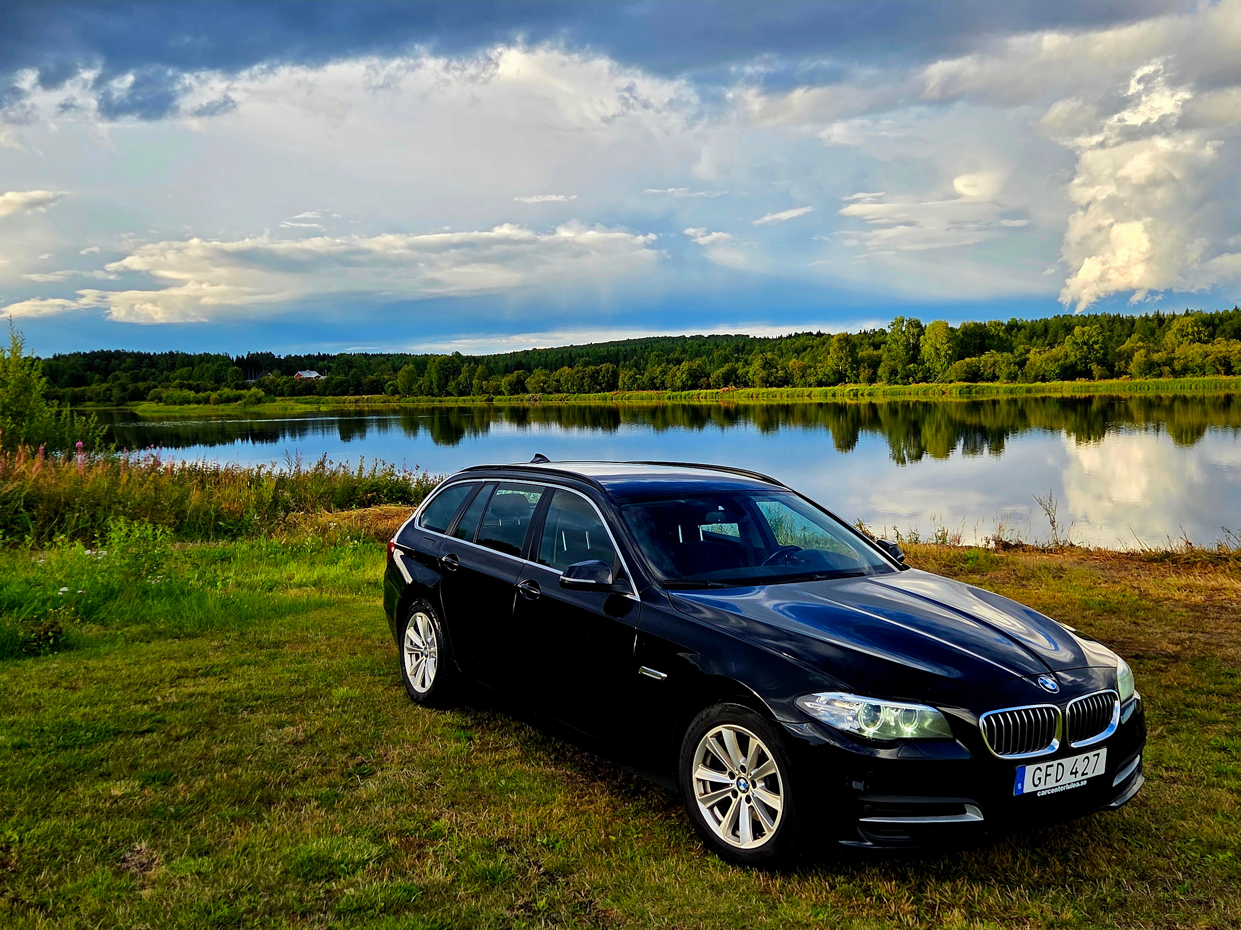 BMW 520 d xDrive Touring Steptronic 2015, bild 2/4