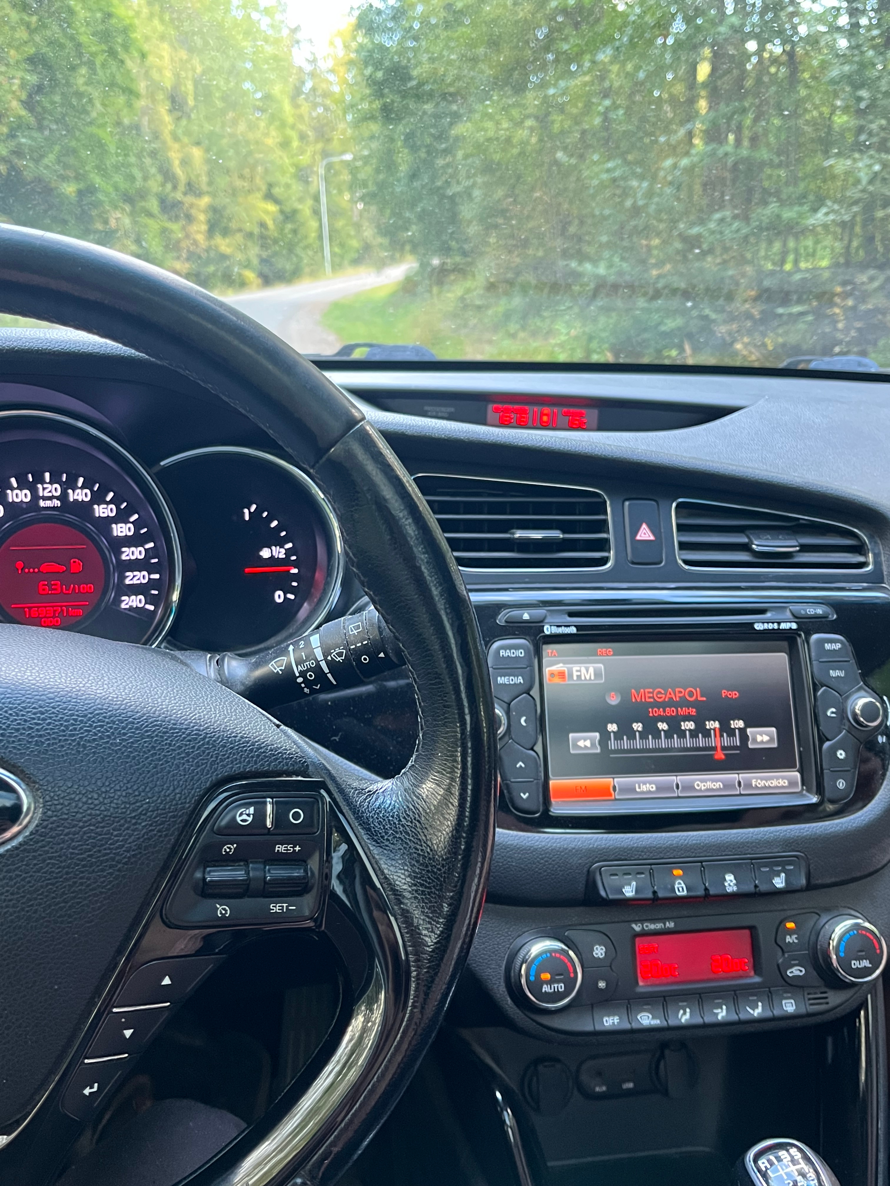 Kia Ceed _sw 1.6 CRDi Manuell 2015, bild 4/5