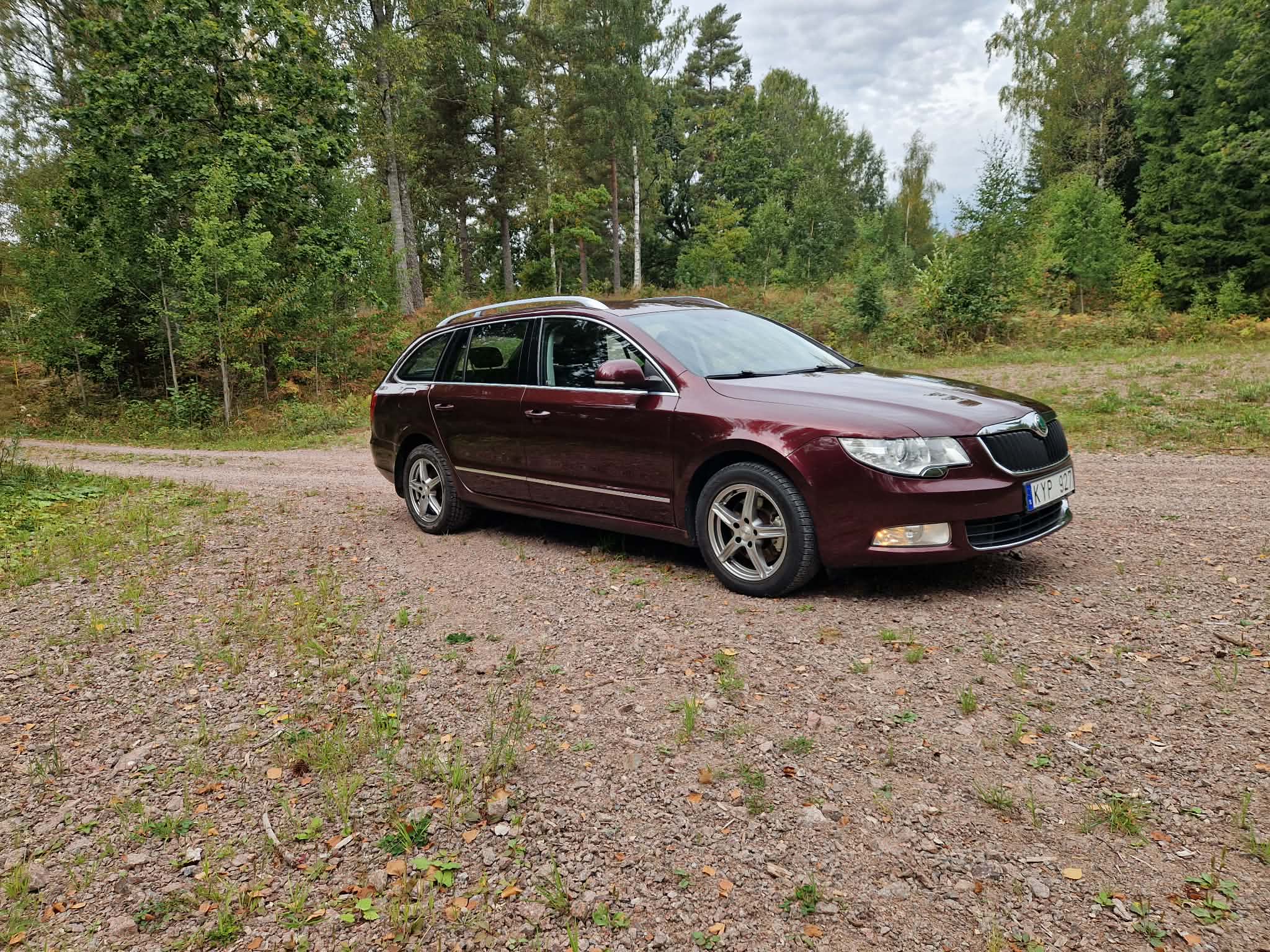 Skoda Superb Kombi 1.8 TSI Manuell 2011, bild 3/8