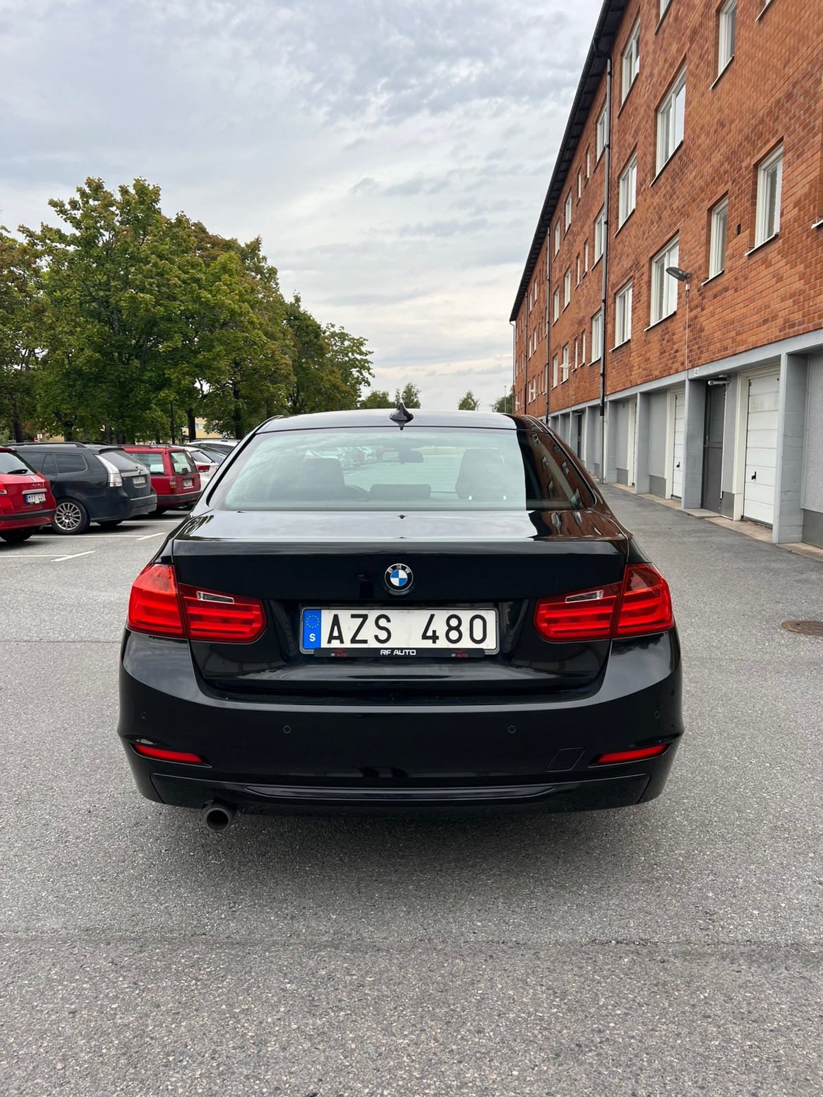 BMW 320 d xDrive Sedan Manuell 2014, bild 4/10