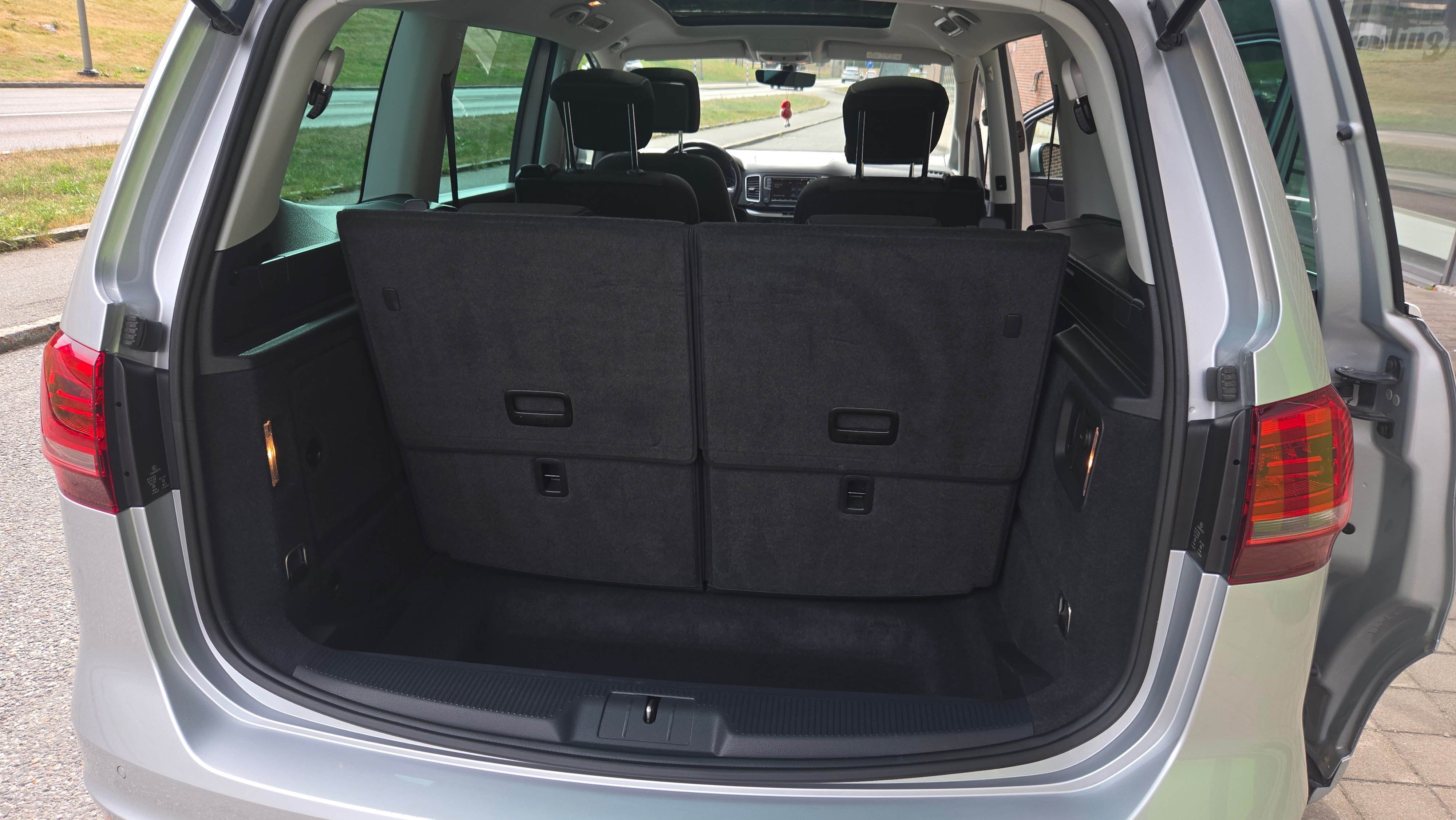 Volkswagen Sharan 2017, bild 7/9