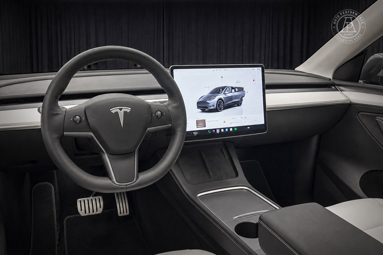 Tesla Model Y 2024, bild 7/9