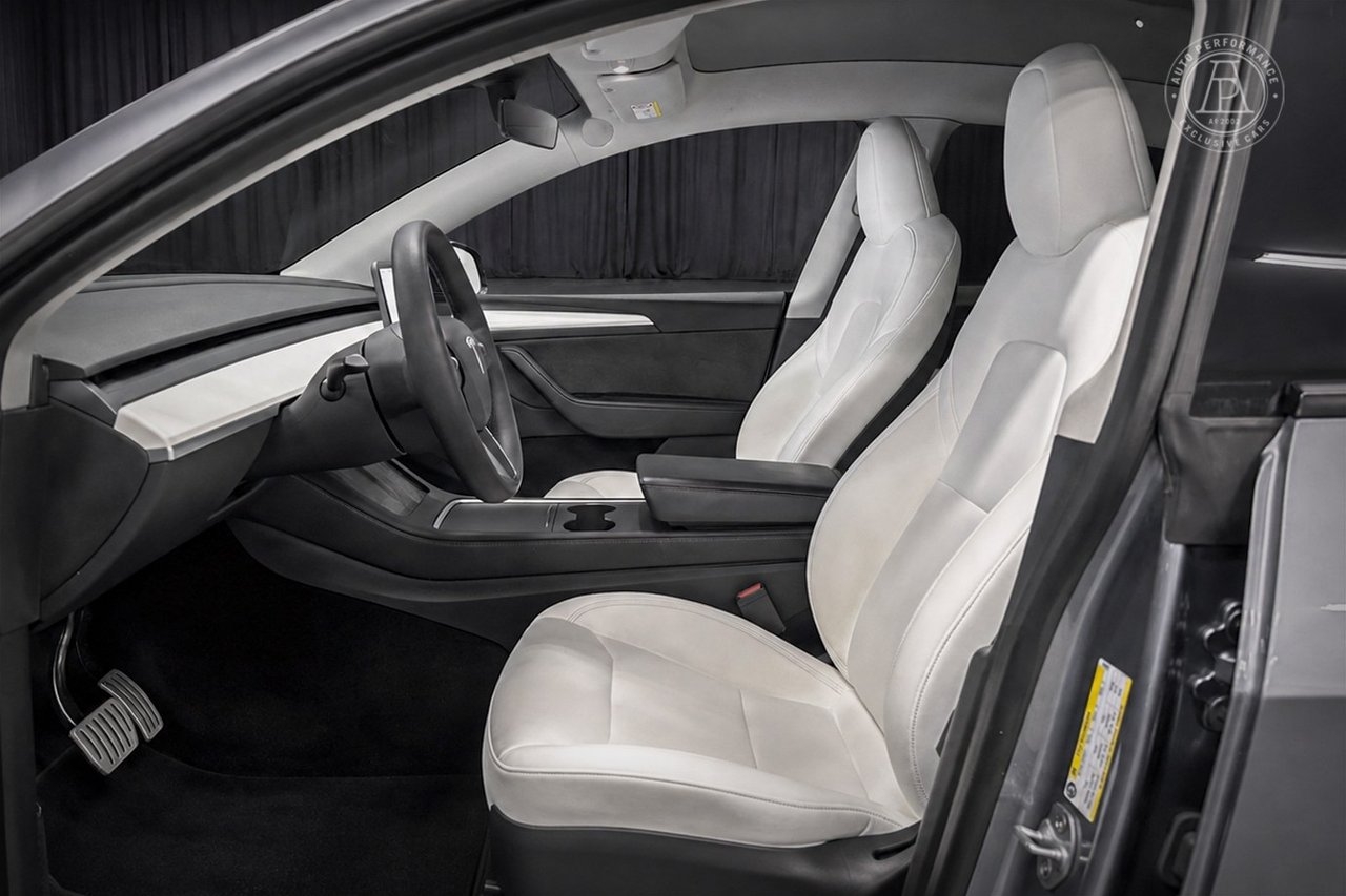 Tesla Model Y 2024, bild 6/9