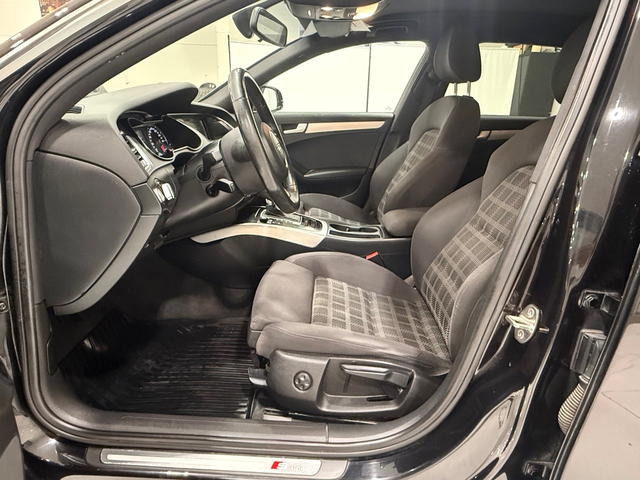 Audi A4 2014, bild 6/10