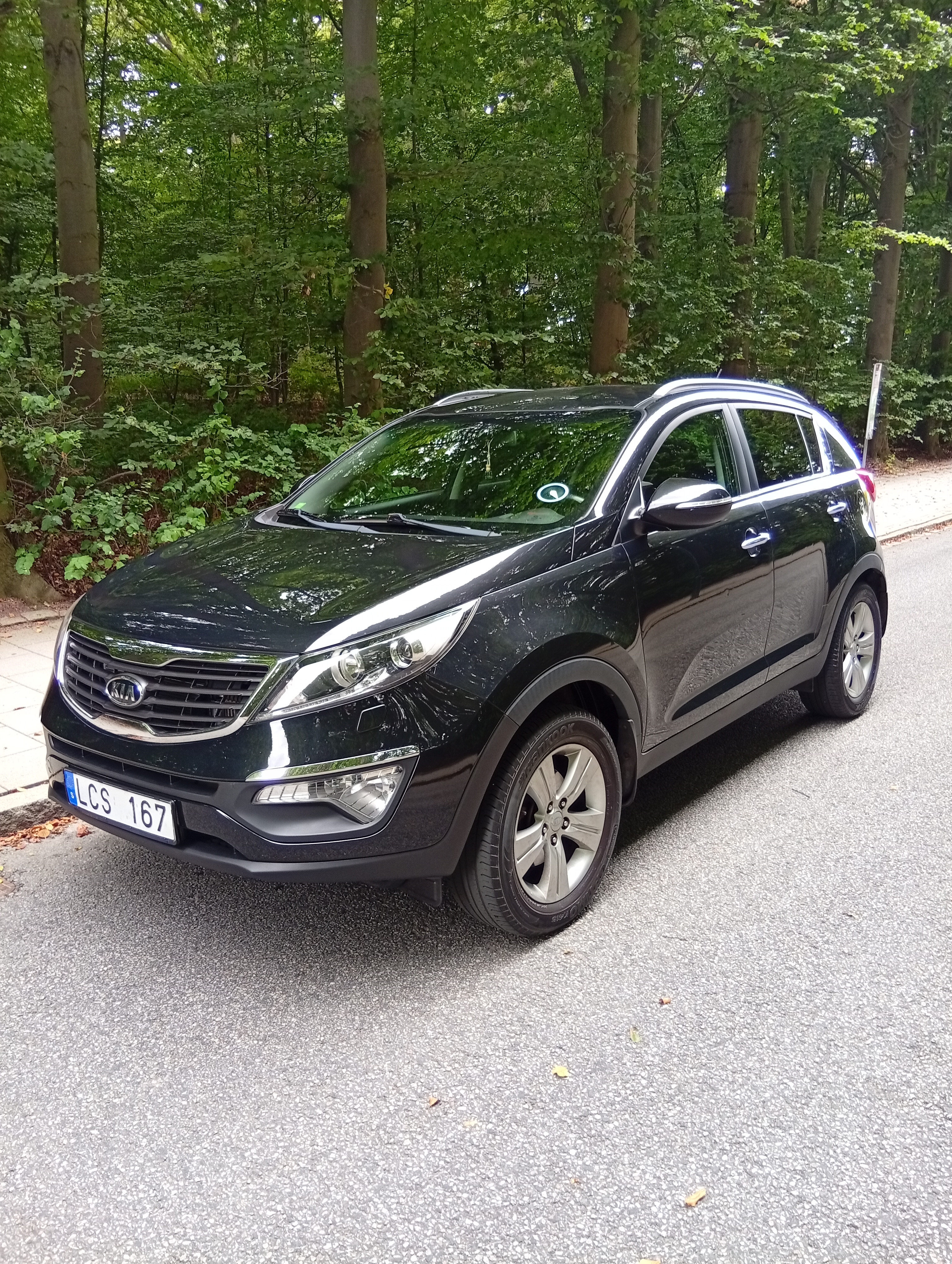 Kia Sportage 1.7 CRDi Manuell 2011, bild 2/10