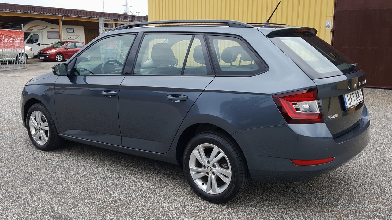 Skoda Fabia 1.0 TSI Kombi Style 2021, kuva 7/10
