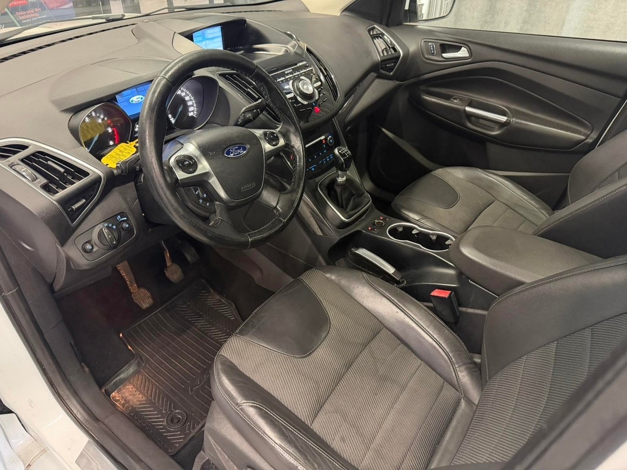 Ford Kuga 2.0 TDCi AWD Titanium X Euro 5 2014, bild 5/9