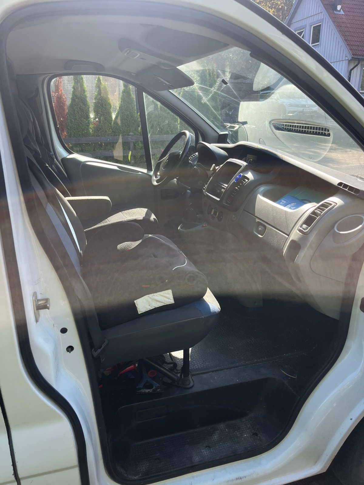 Renault Trafic 2010, photo 5/10