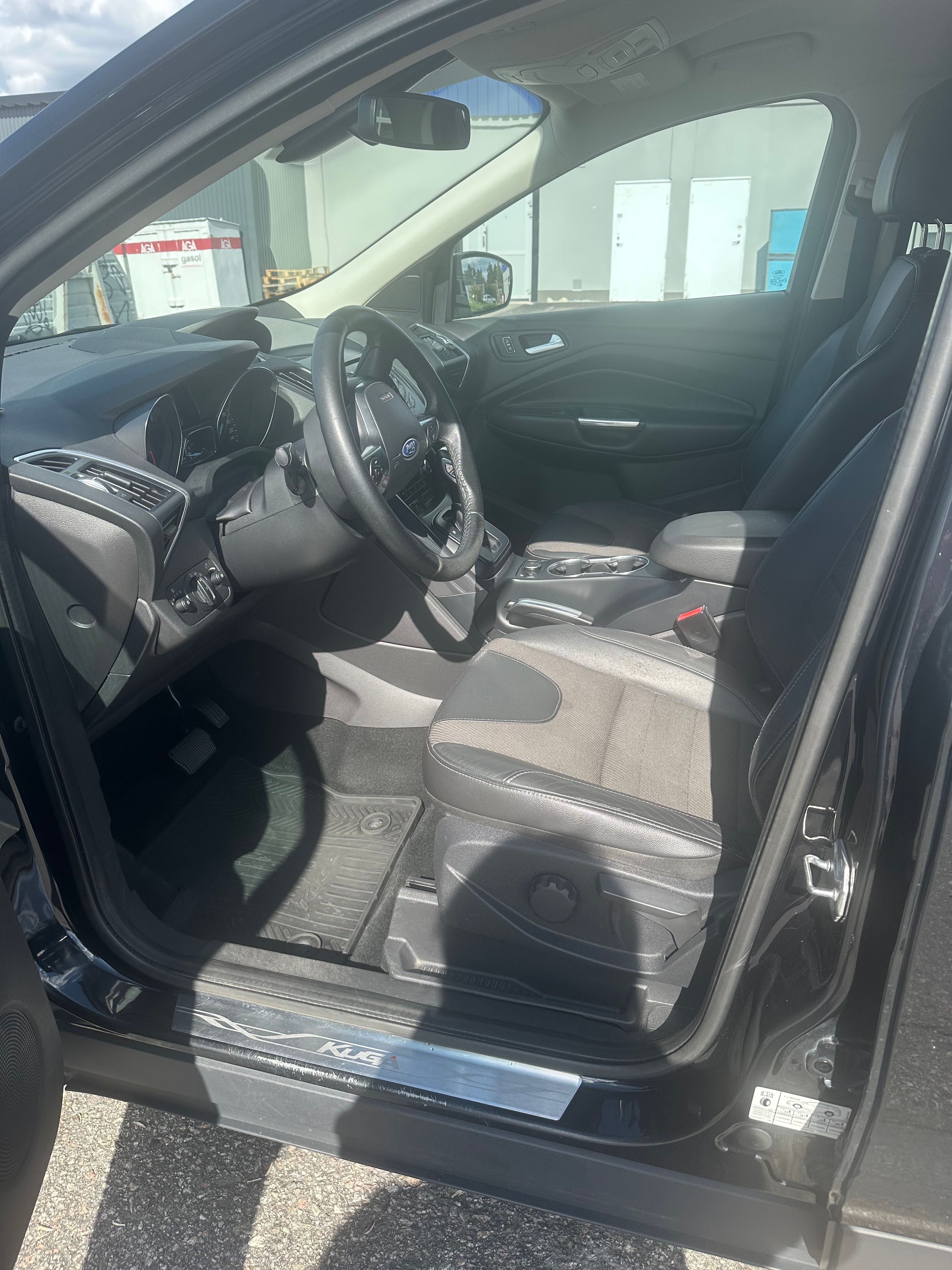 Ford Kuga 2.0 TDCi AWD Powershift 2014, kuva 6/6
