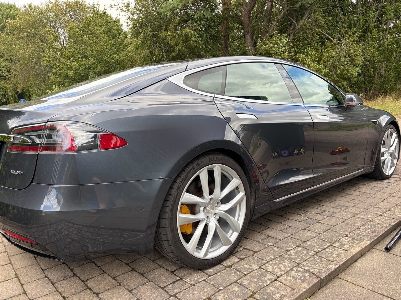 Tesla Model S 2019, kuva 4/10