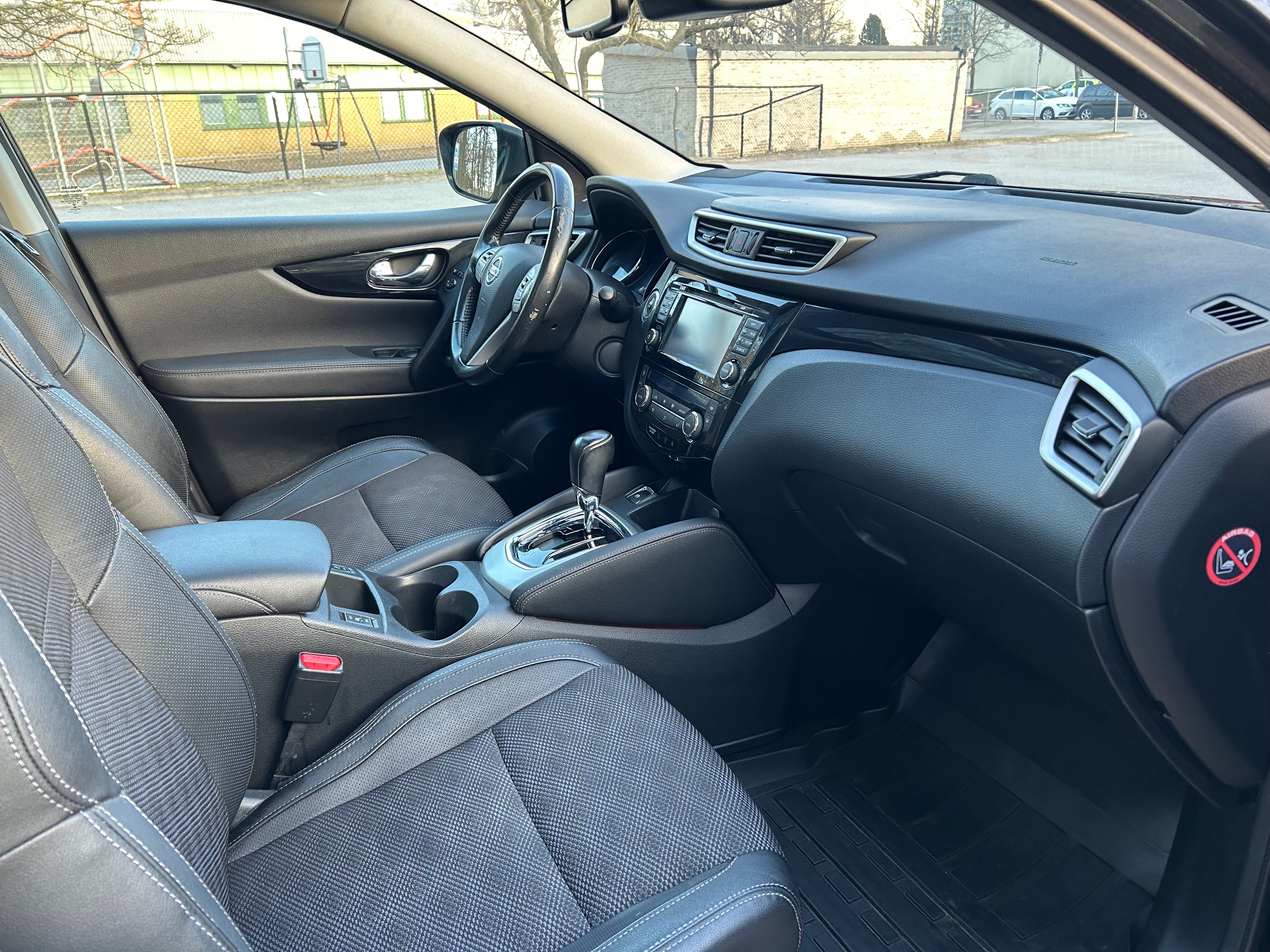 Nissan Qashqai 1.6 dCi DPF XTRONIC-CVT 2014, bild 6/10