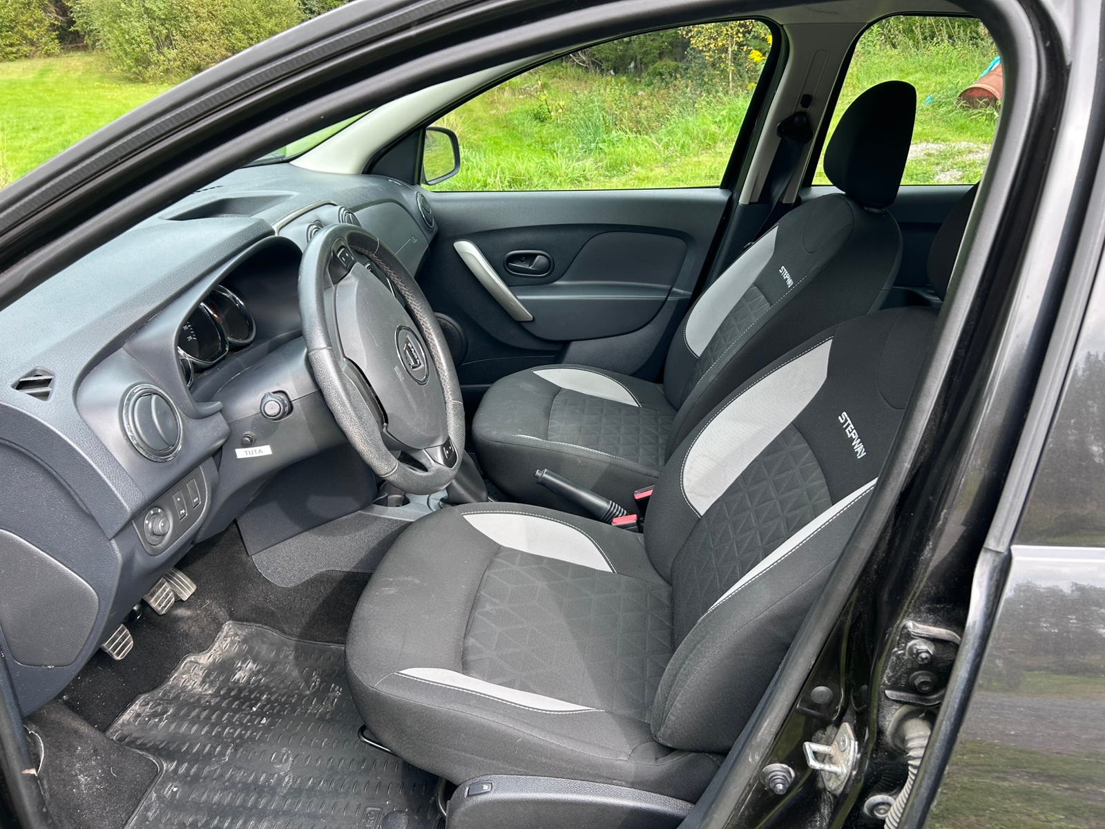 Dacia Sandero Stepway 0.9 TCe Manuell 2014, bild 5/10