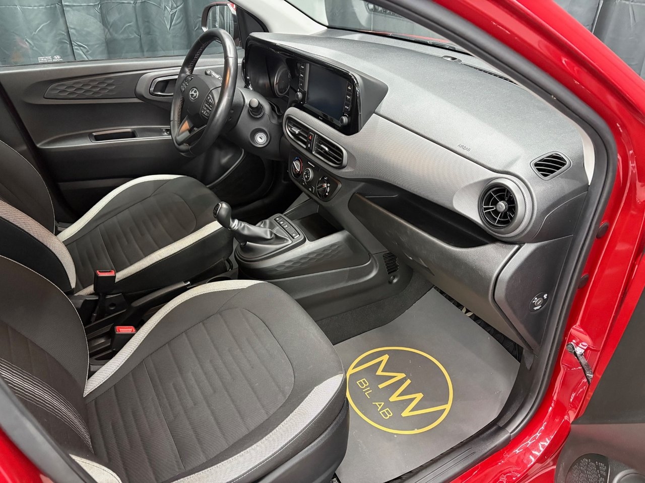 Hyundai i10 2023, photo 6/10