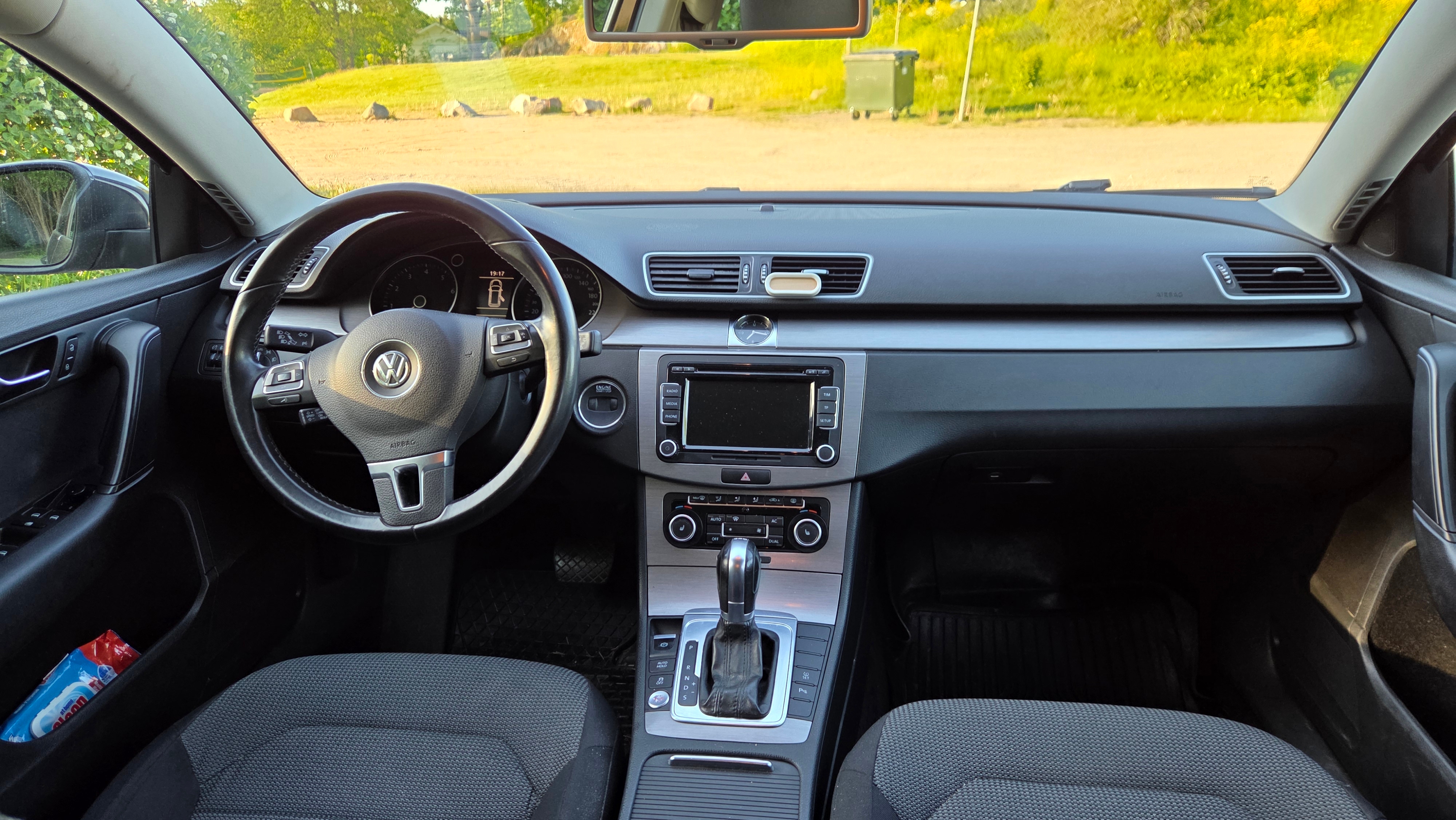Volkswagen Passat 2011, bild 6/10