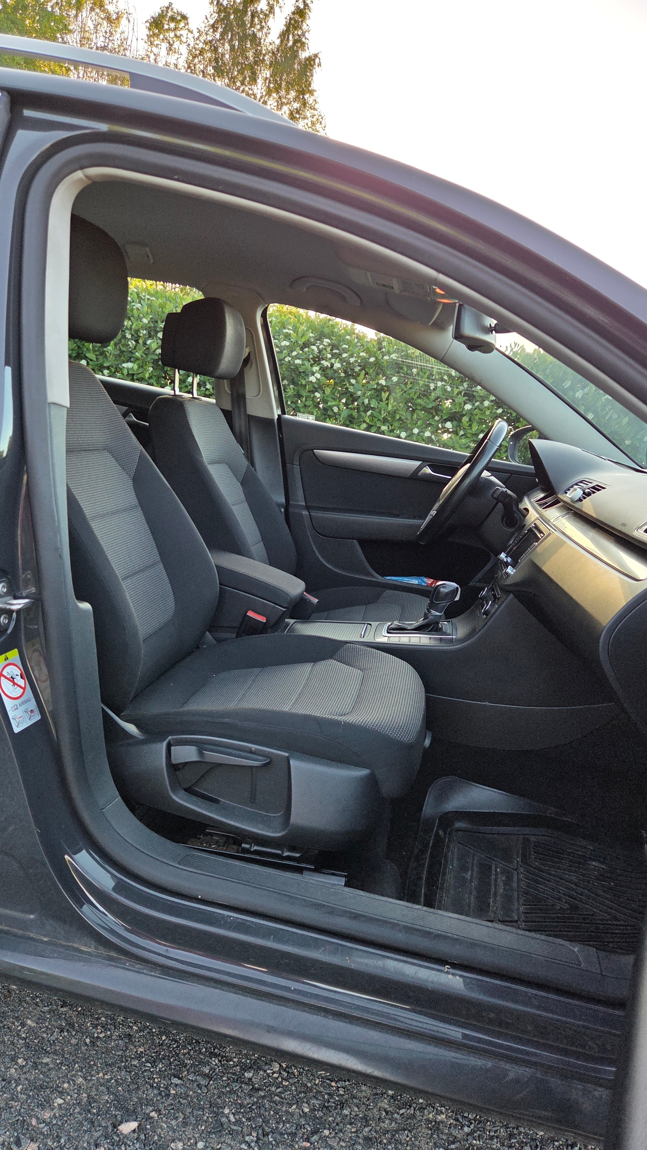 Volkswagen Passat 2011, bild 5/10