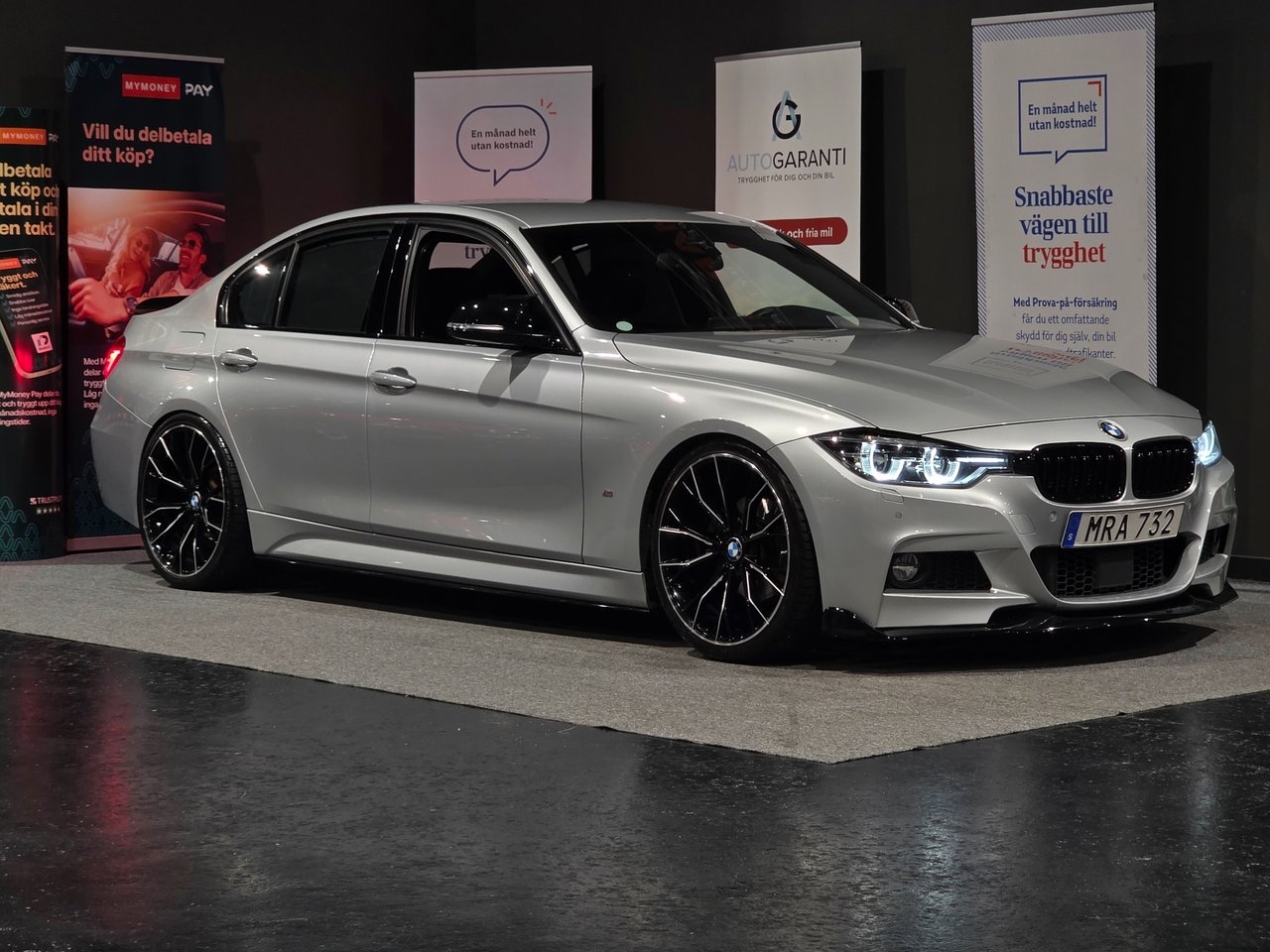 BMW 330 2017, bild 2/10