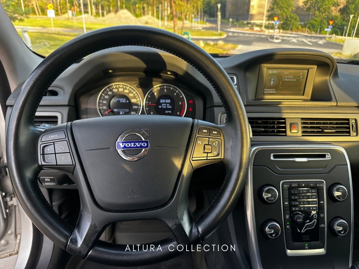 Volvo V70 D2 Momentum Nordic Edition 2013, bild 7/10