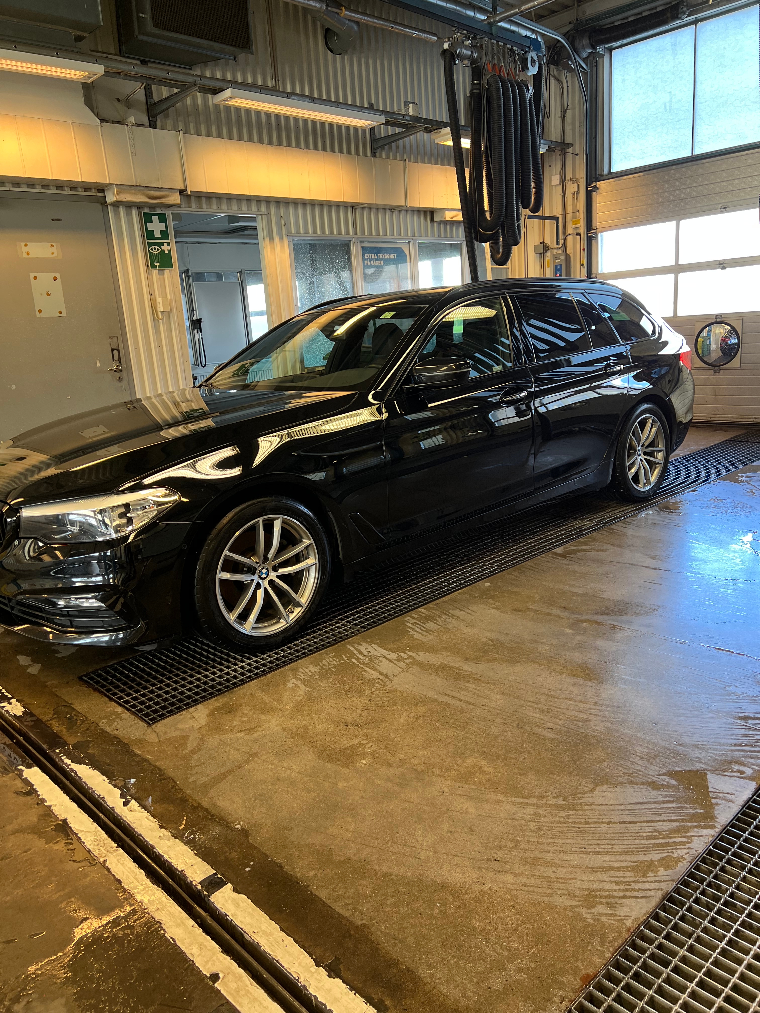 BMW 520 d Touring Steptronic 2018, kuva 4/5