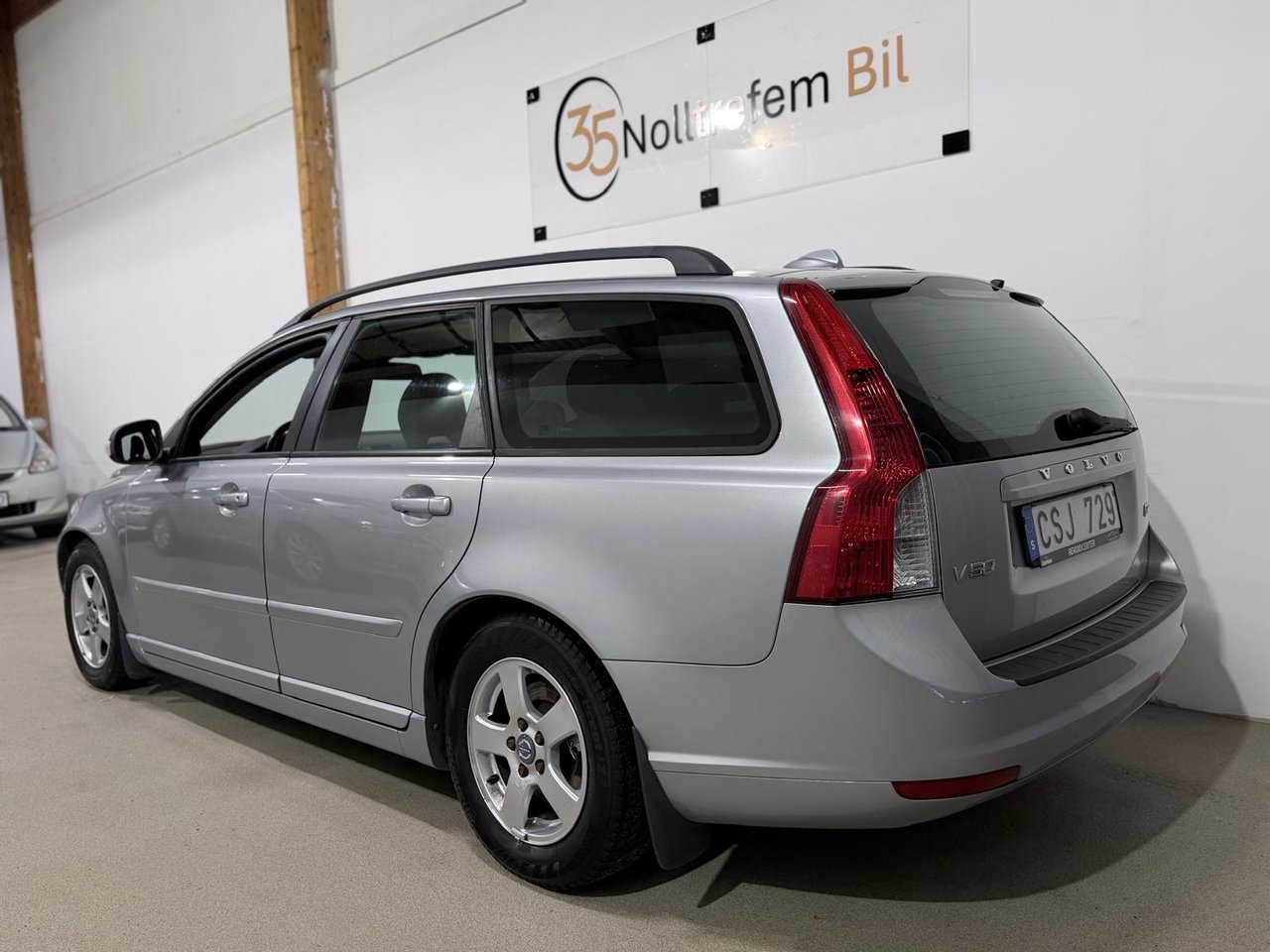 Volvo V50 D2 Kinetic NyServ, Nybes 2011, bild 3/10