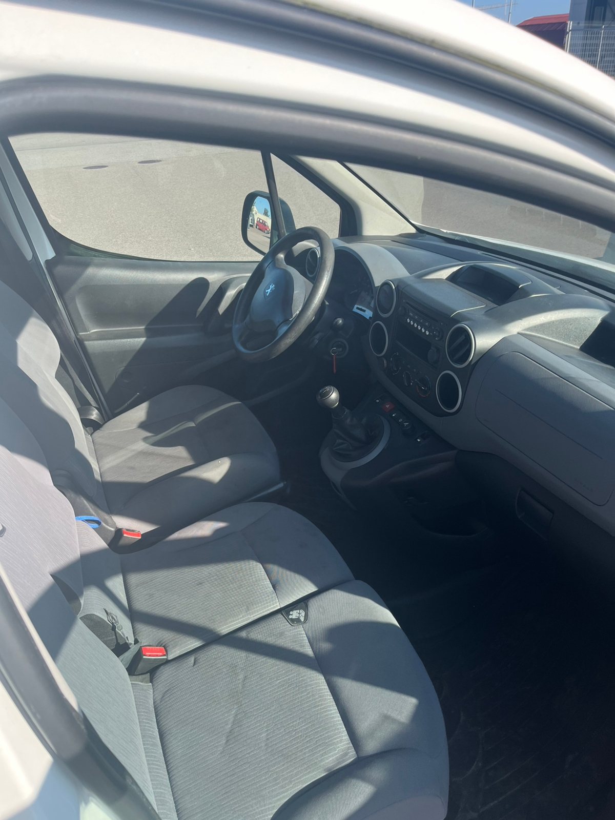 Peugeot Partner 2015, bild 5/6