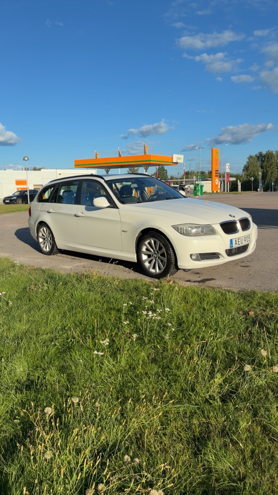 BMW 320 d Touring Automatisk 2011, bild 2/7