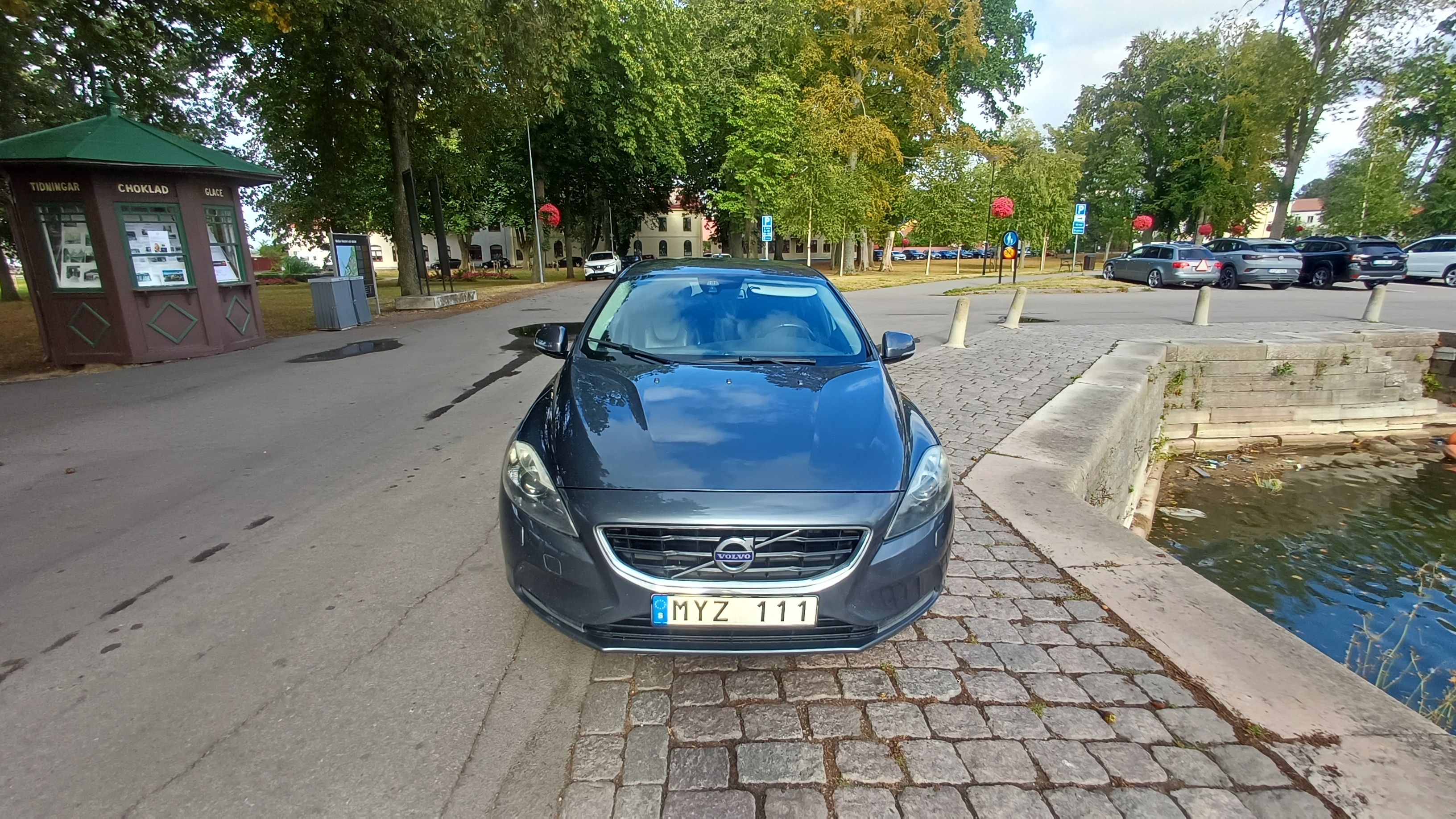Volvo V40