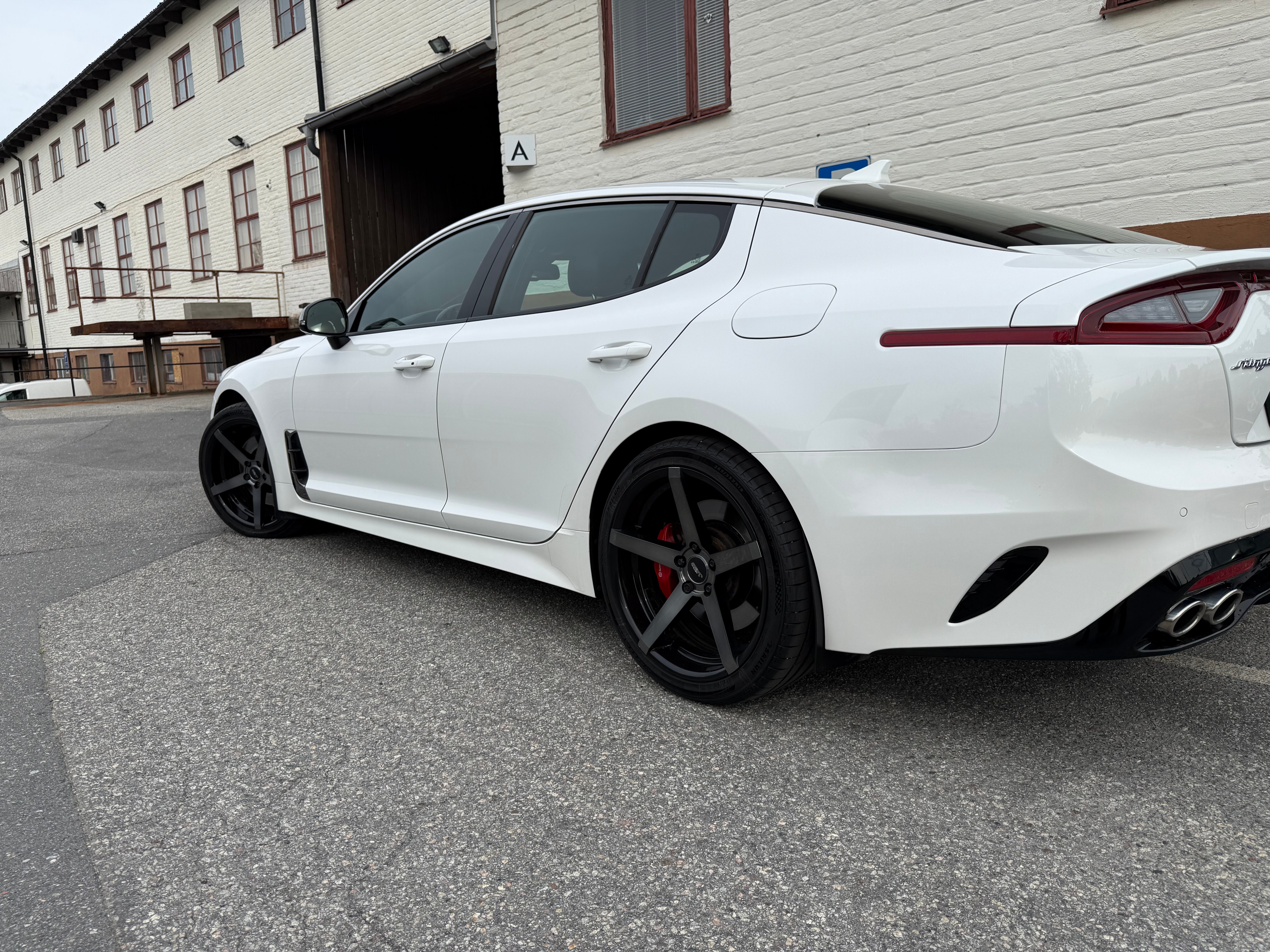Kia Stinger 2018, bild 3/10