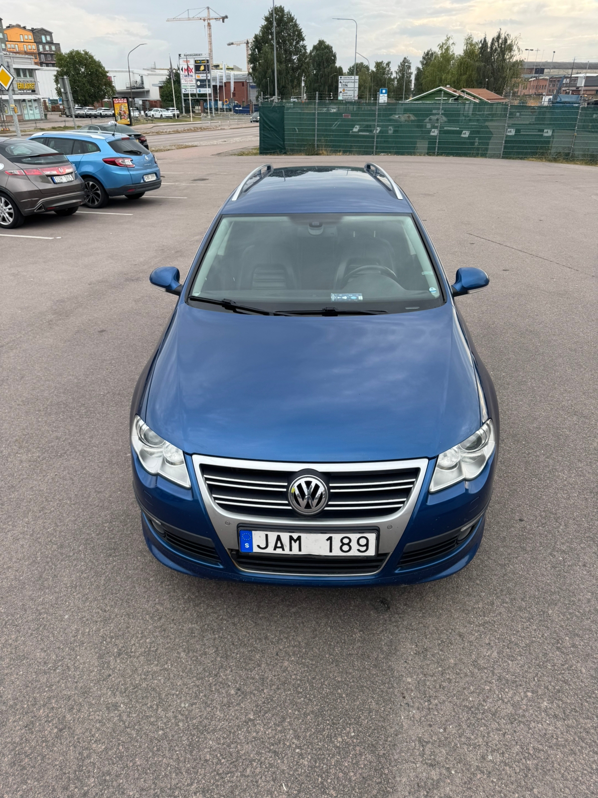 Volkswagen Passat 2010, bild 3/10