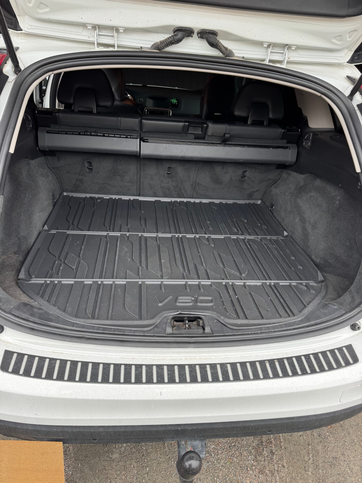 Volvo V60 D4 AWD Geartronic 2013, bild 3/4