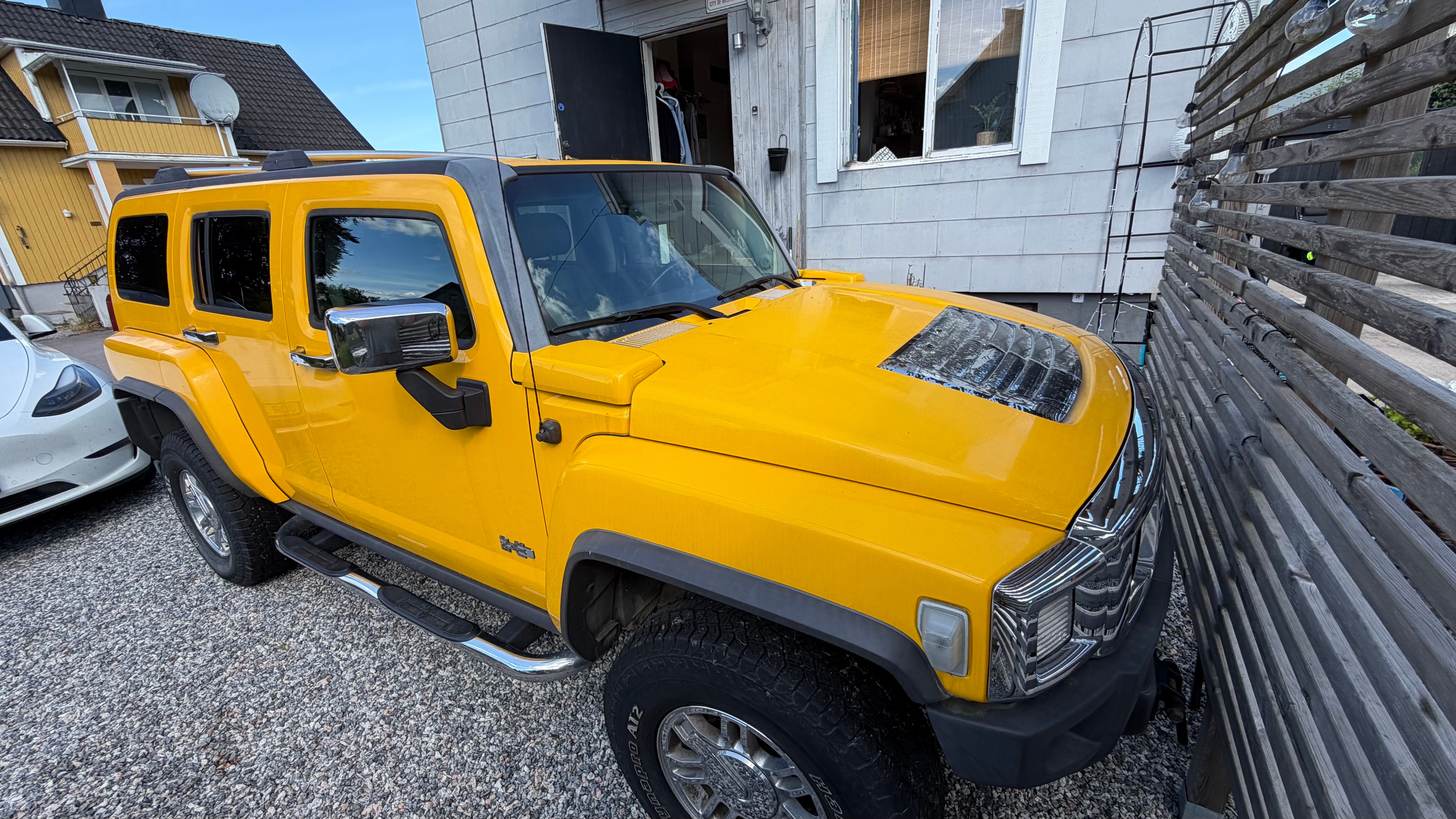 Hummer H3