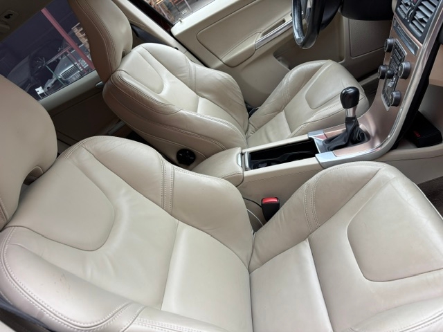Volvo XC60 D4 AWD Manuell 2014, bild 7/10