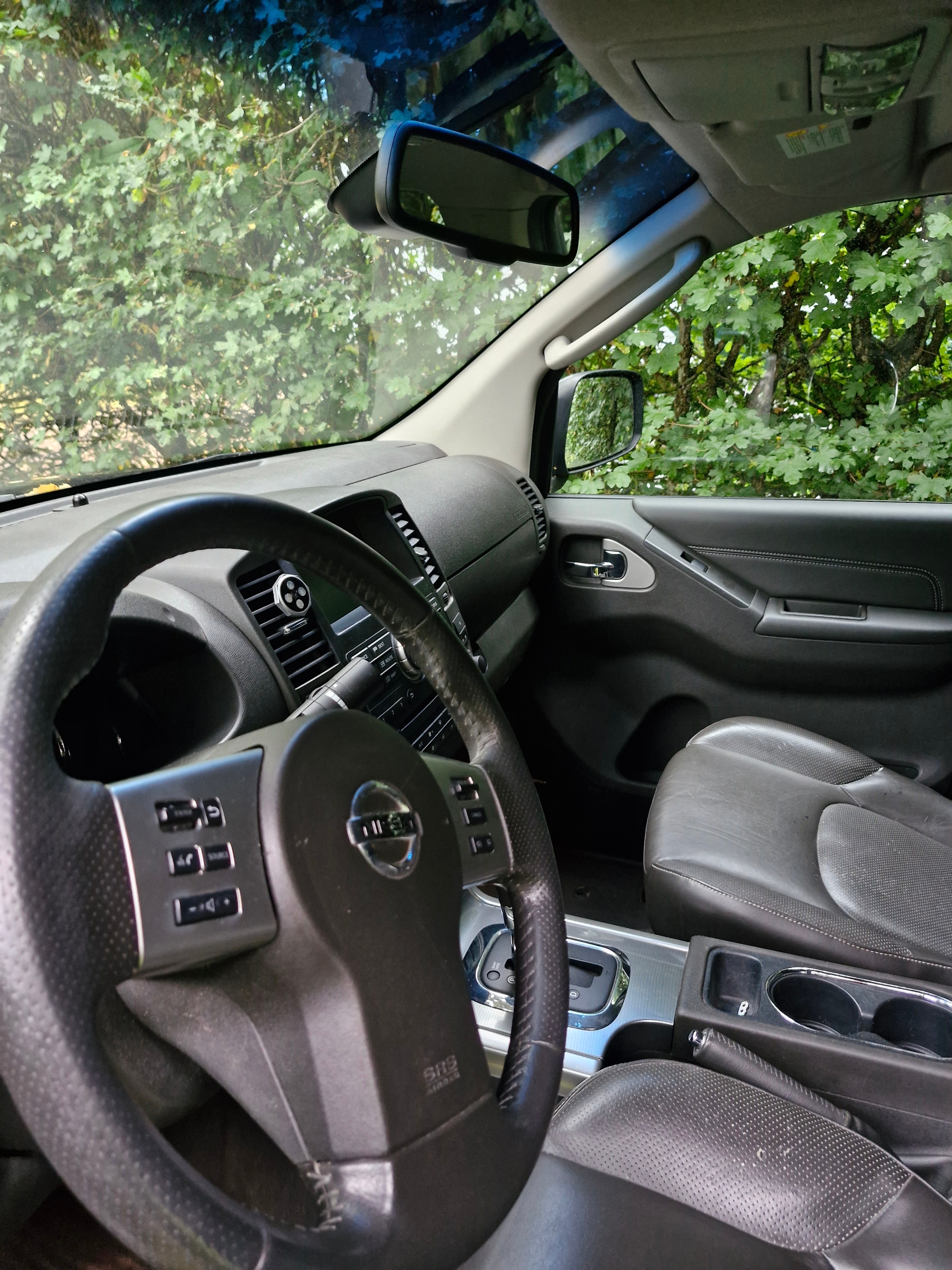 Nissan Navara 2012, bild 3/7