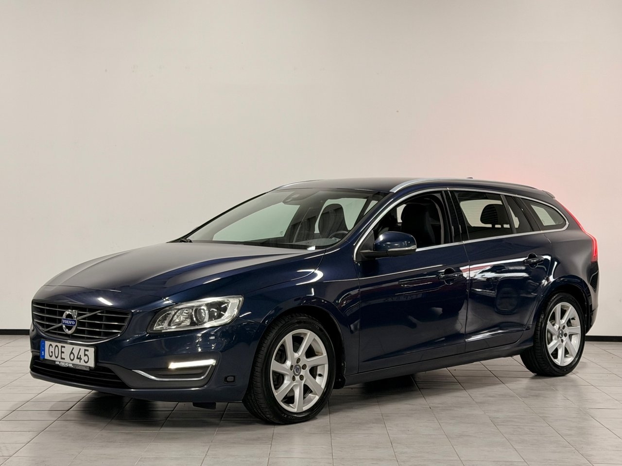 Volvo V60 D4 AWD Summum 2015, bild 3/10