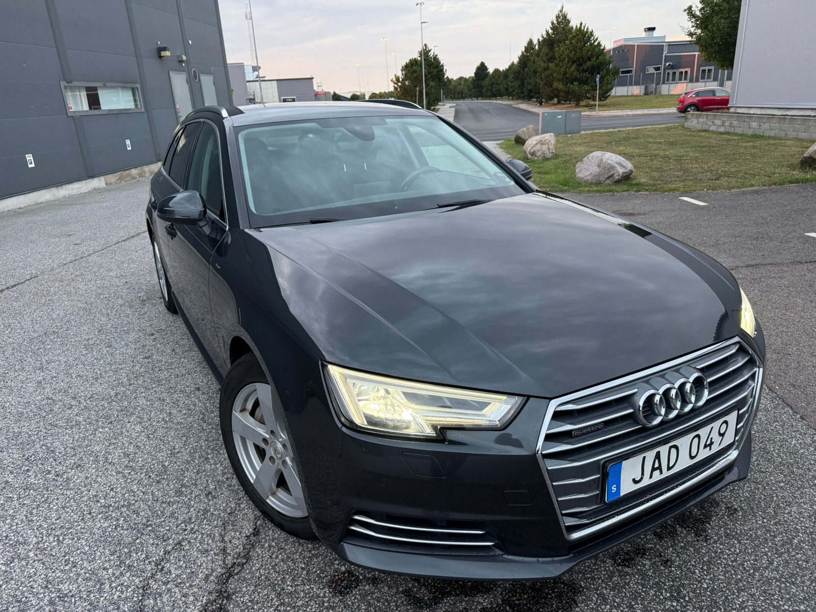 Audi A4 Avant 2.0 TDI quattro S Tronic 2018, bild 7/10