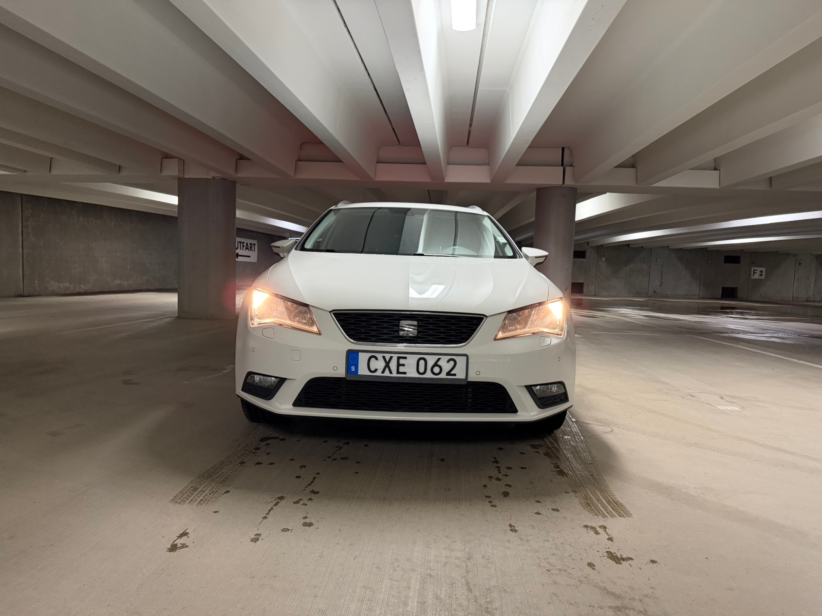 Seat Leon ST 1.6 TDI Manuell 2015, bild 3/7