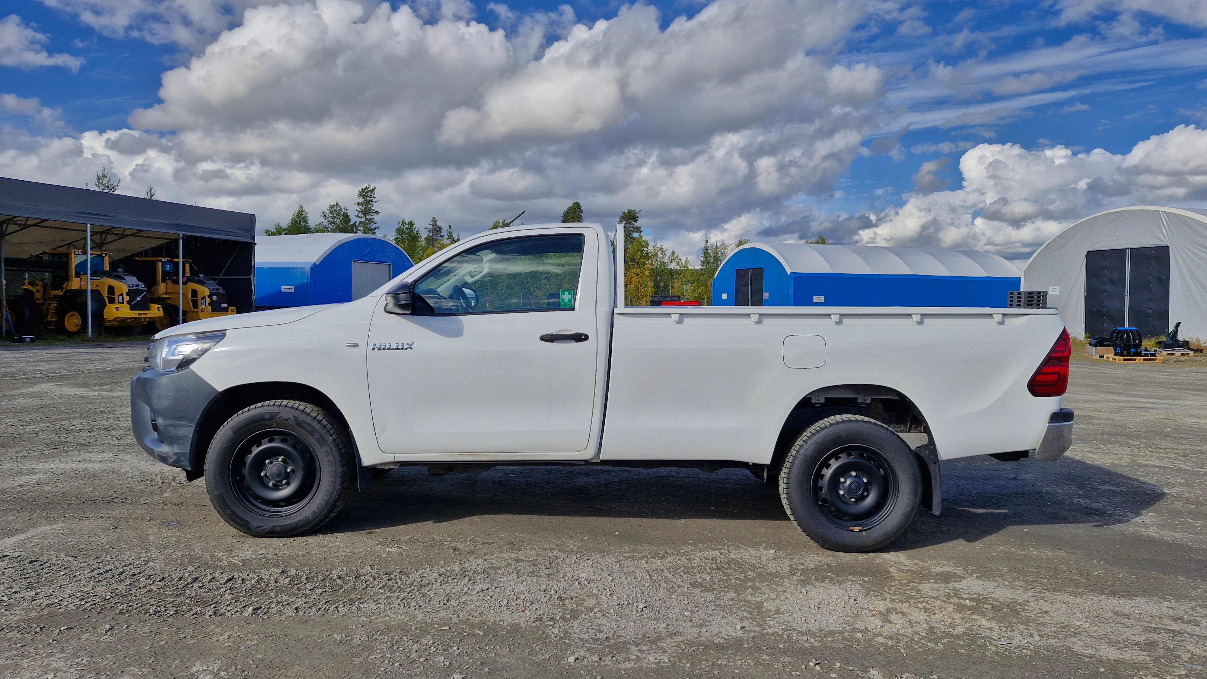 Toyota HiLux Enkelhytt 2.4 AWD Manuell 2019, bild 4/9