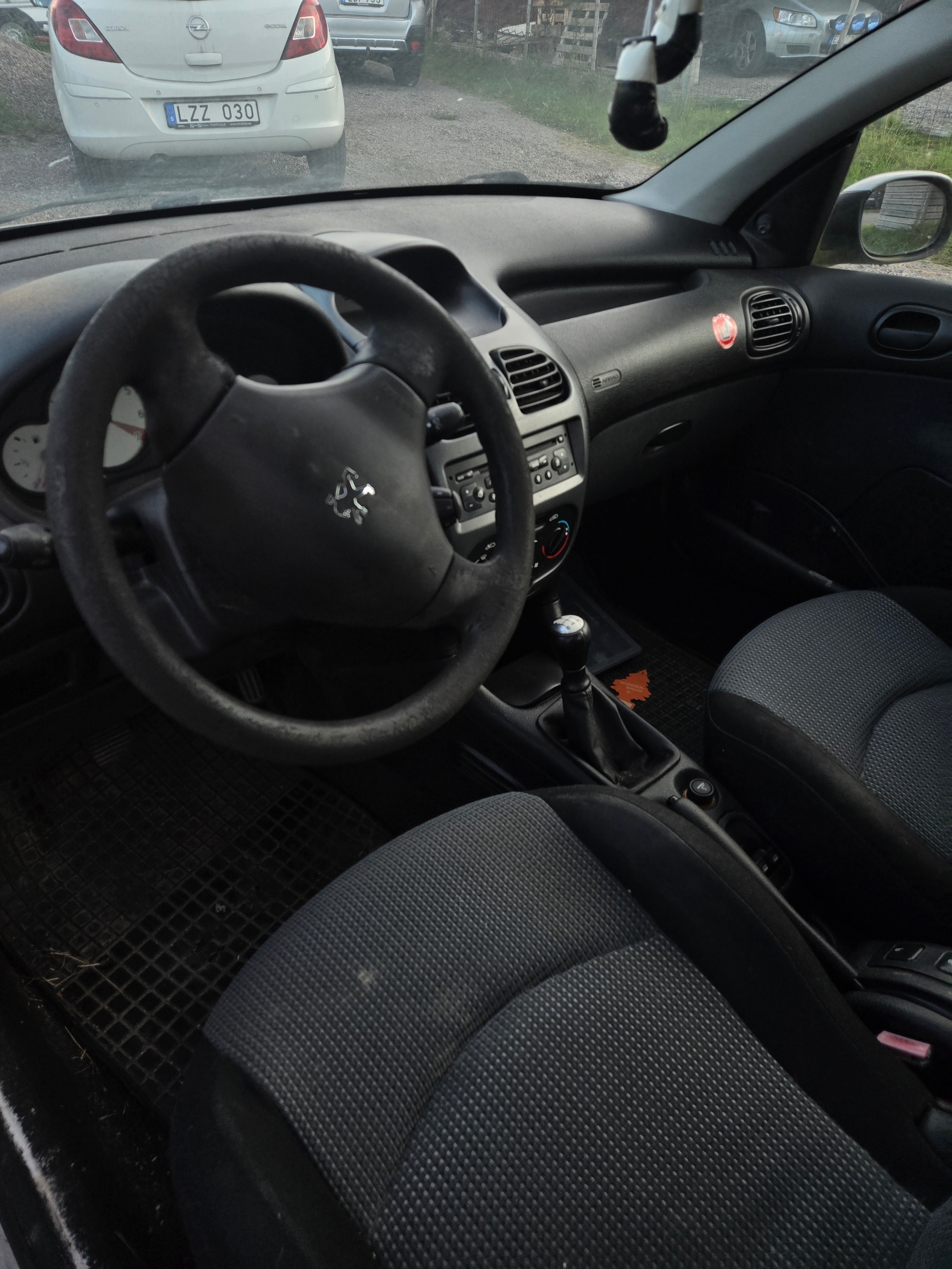 Peugeot 206 5-dörrar 1.4 Manuell 2005, bild 6/6