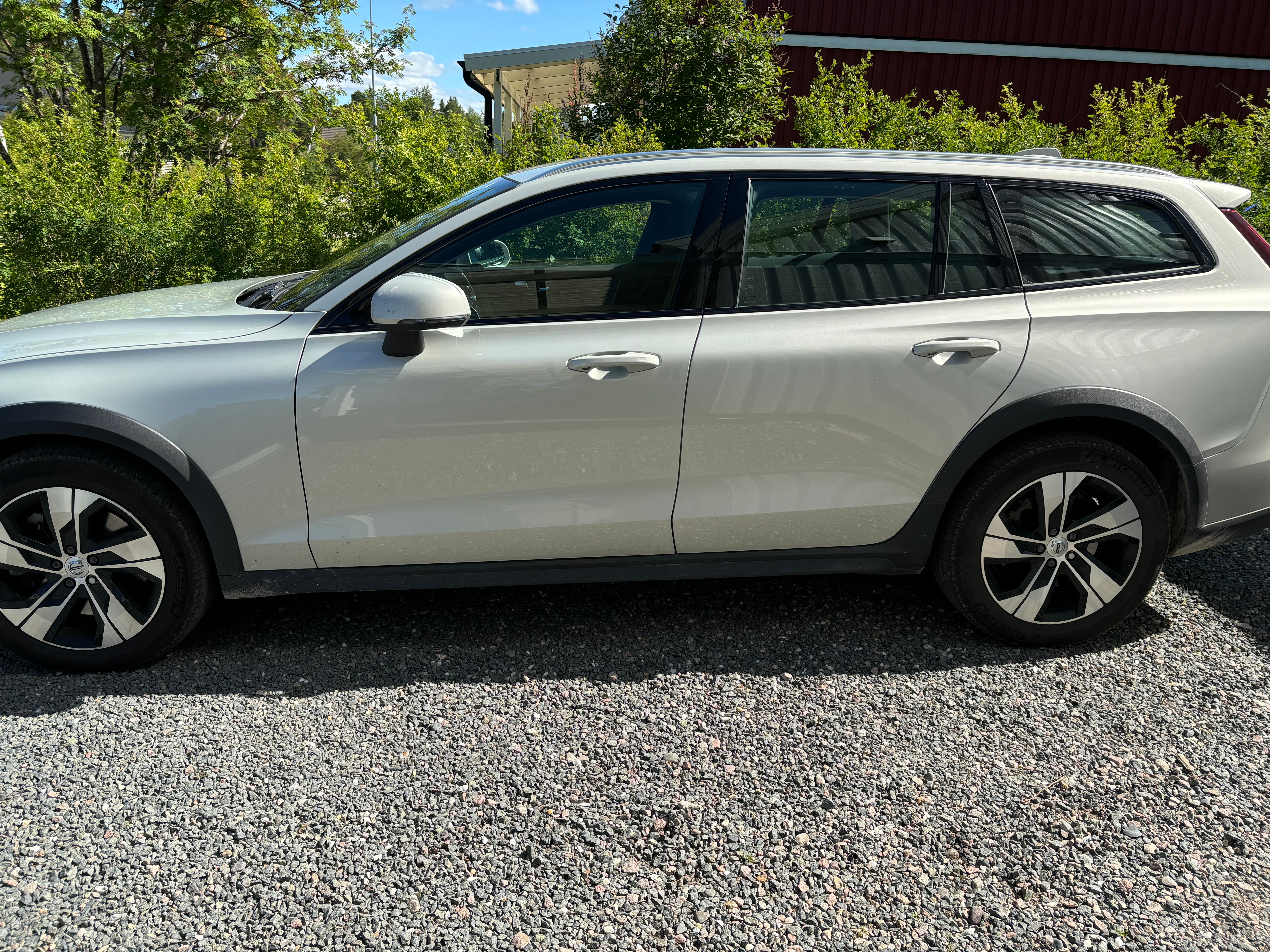 Volvo V60 Cross Country 2022, bild 3/6