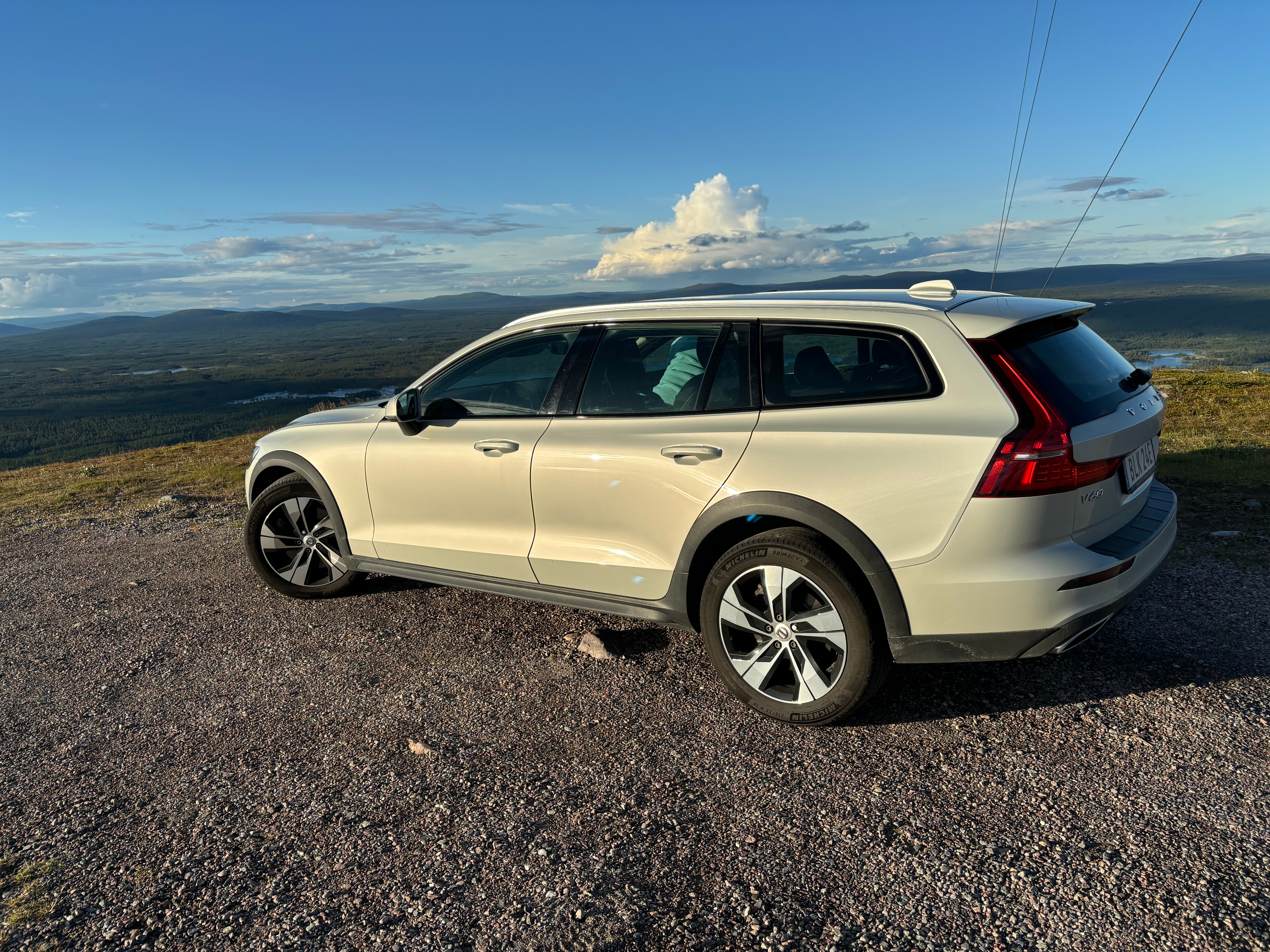 Volvo V60 Cross Country