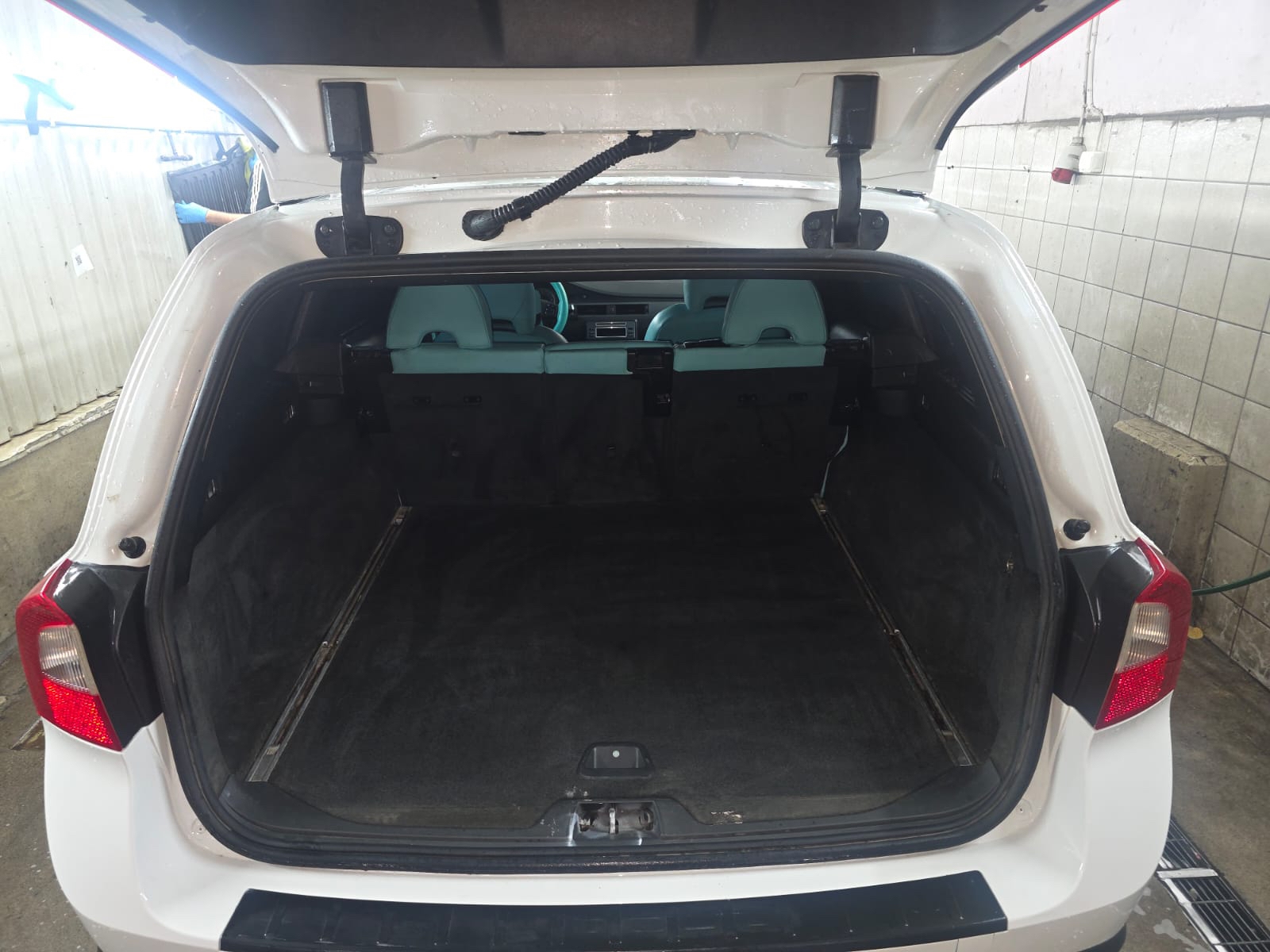 Volvo V70 2.4D Manuell 2009, bild 6/8