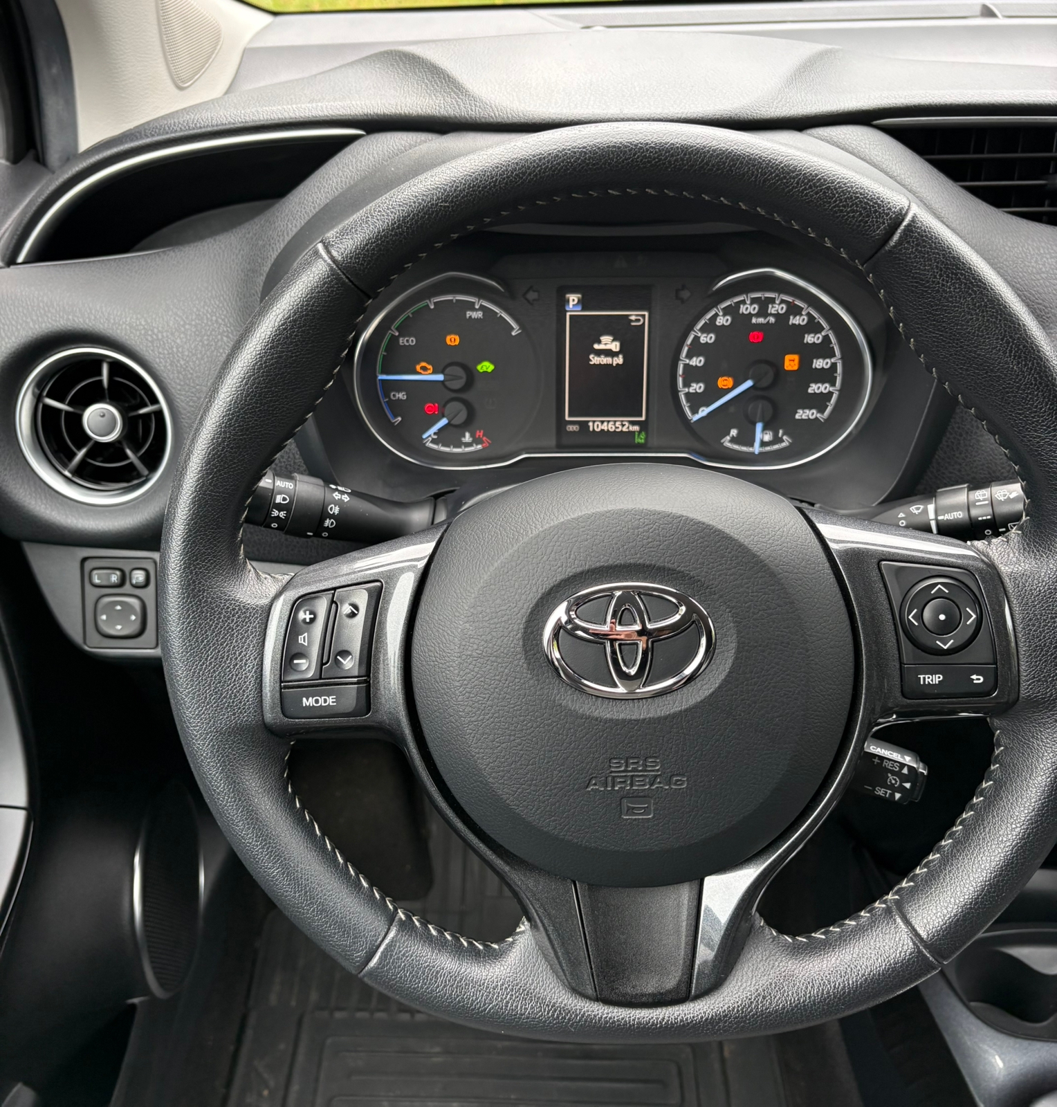 Toyota Yaris Hybrid e-CVT 2019, kuva 4/6