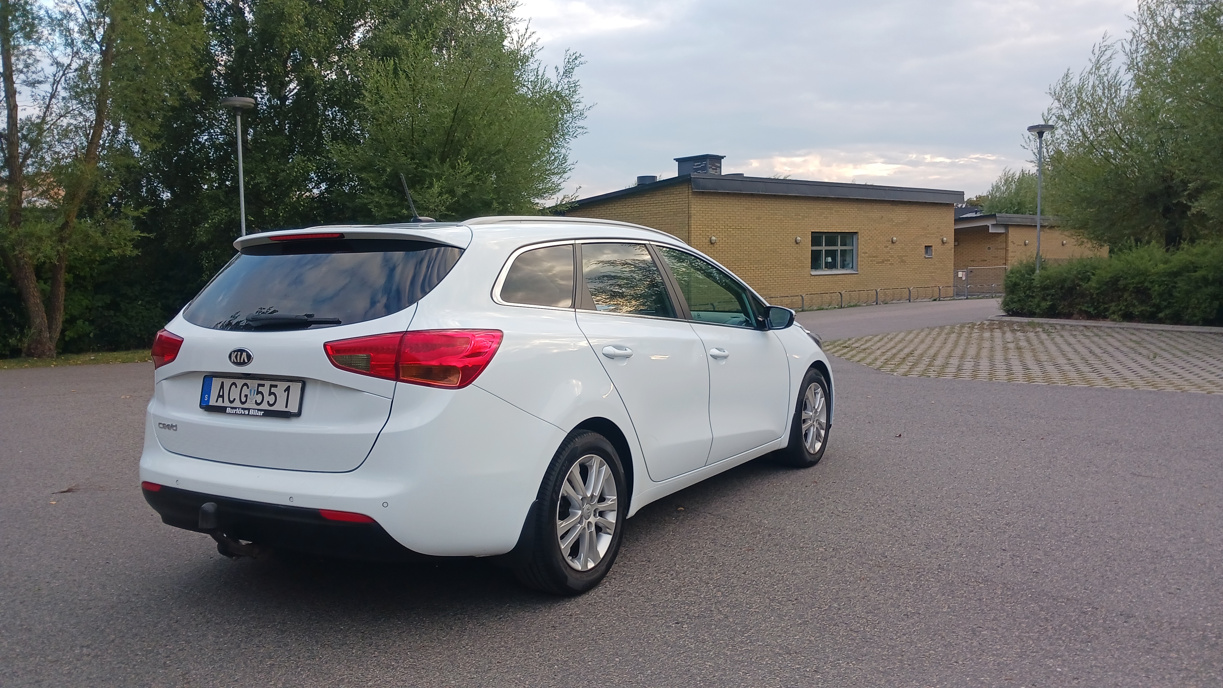 Kia Ceed _sw 1.6 GDI DCT 2015, bild 4/10