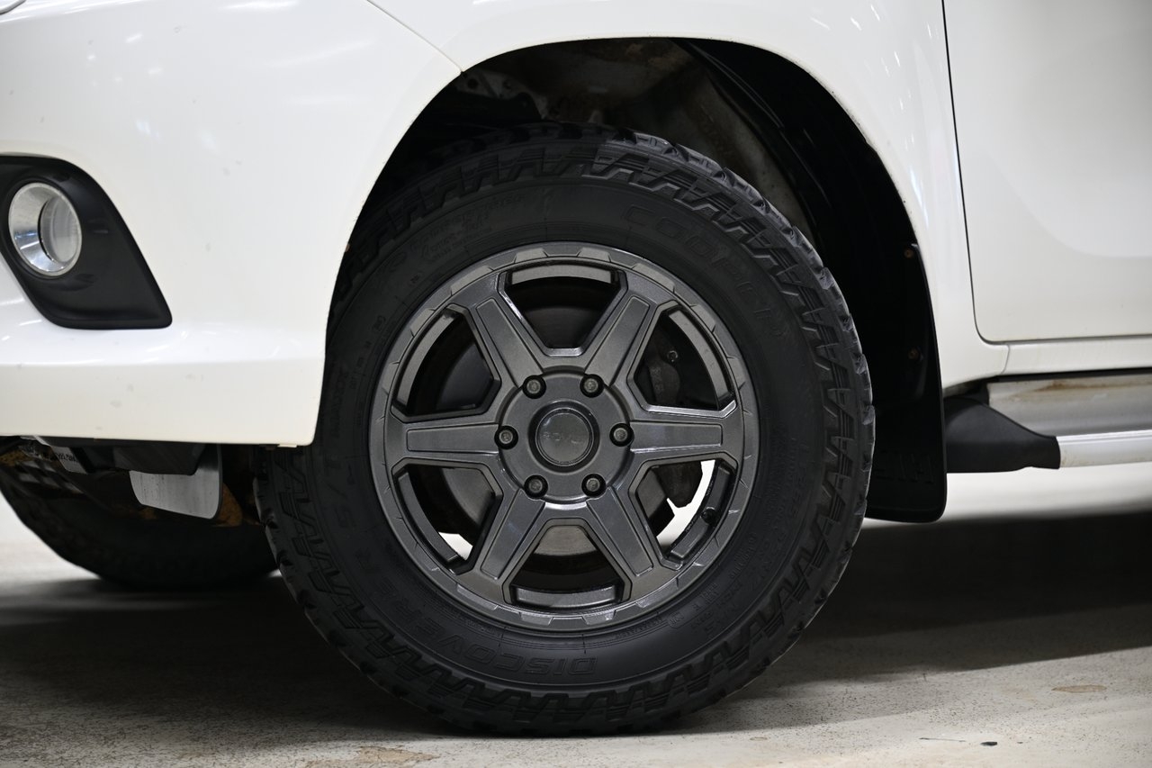 Toyota HiLux 2.4 AWD 150HK Servicebil 2017, bild 6/10