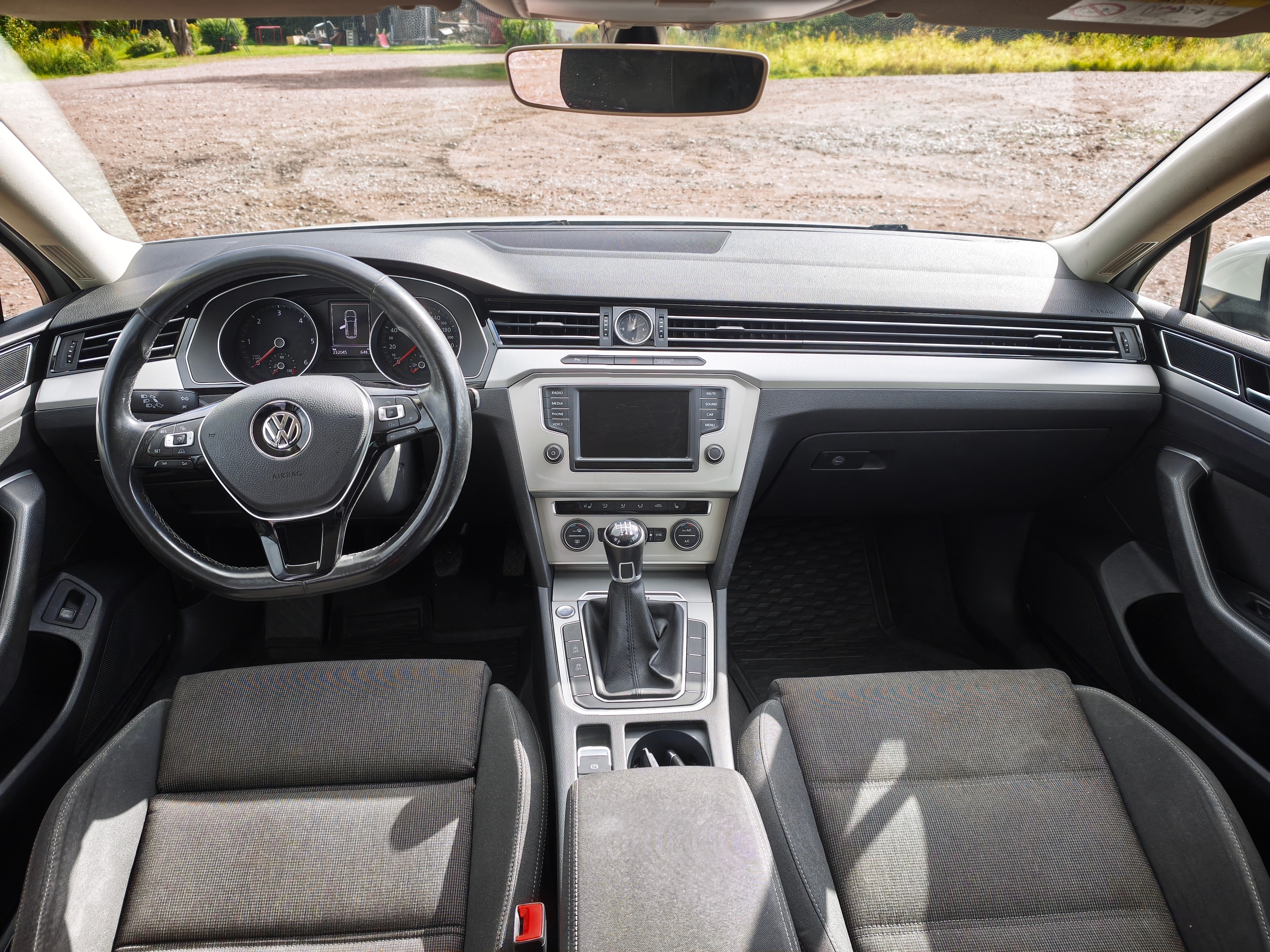 Volkswagen Passat 2016, bild 5/10