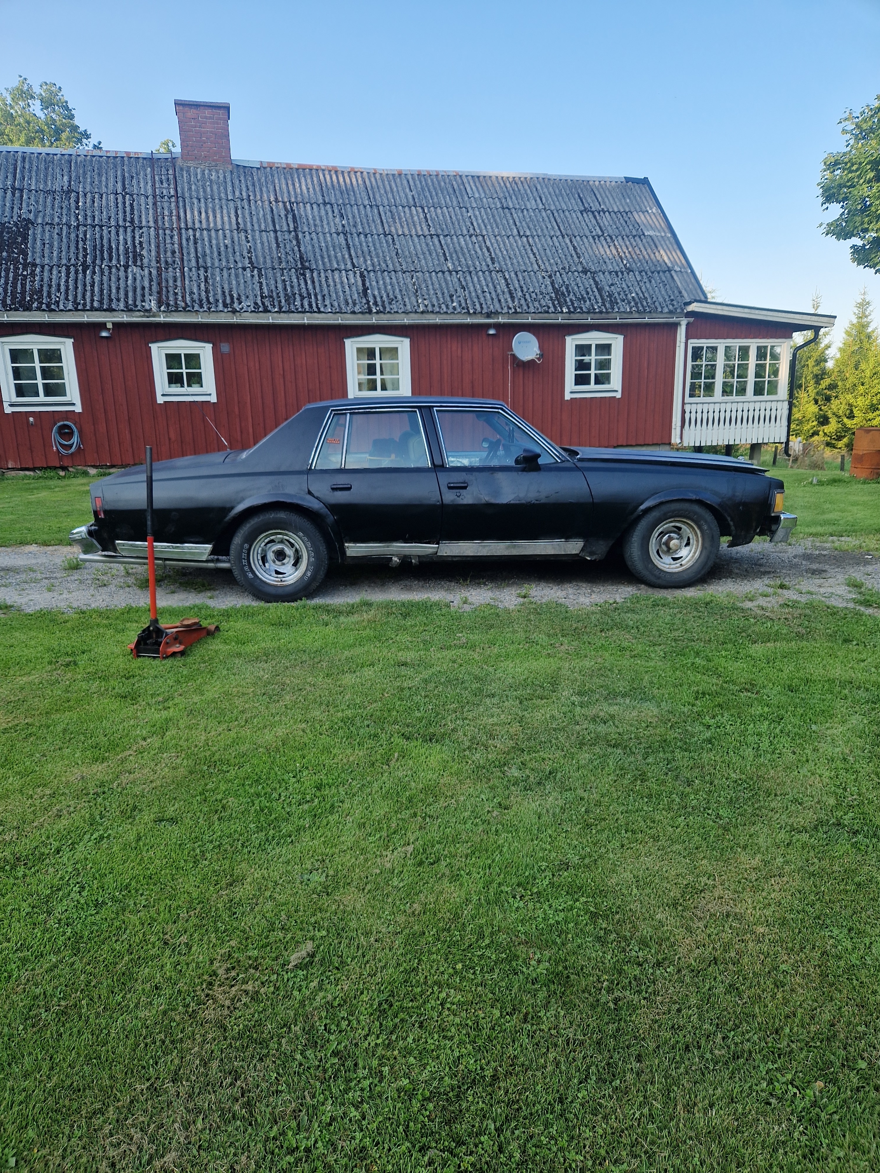 Chevrolet Caprice 1977, kuva 3/7
