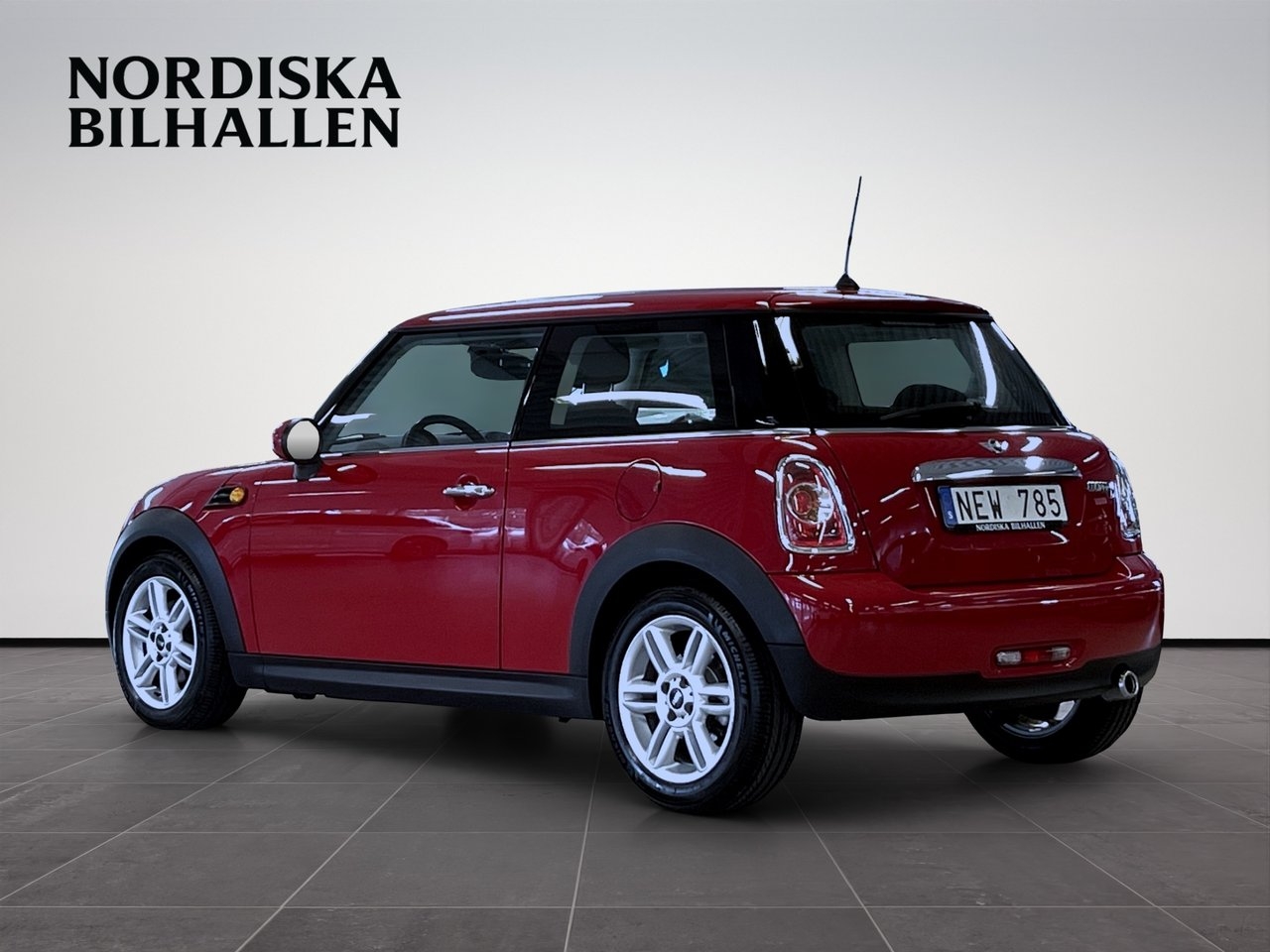 MINI Cooper D Nybesiktad AUX 2013, bild 5/10