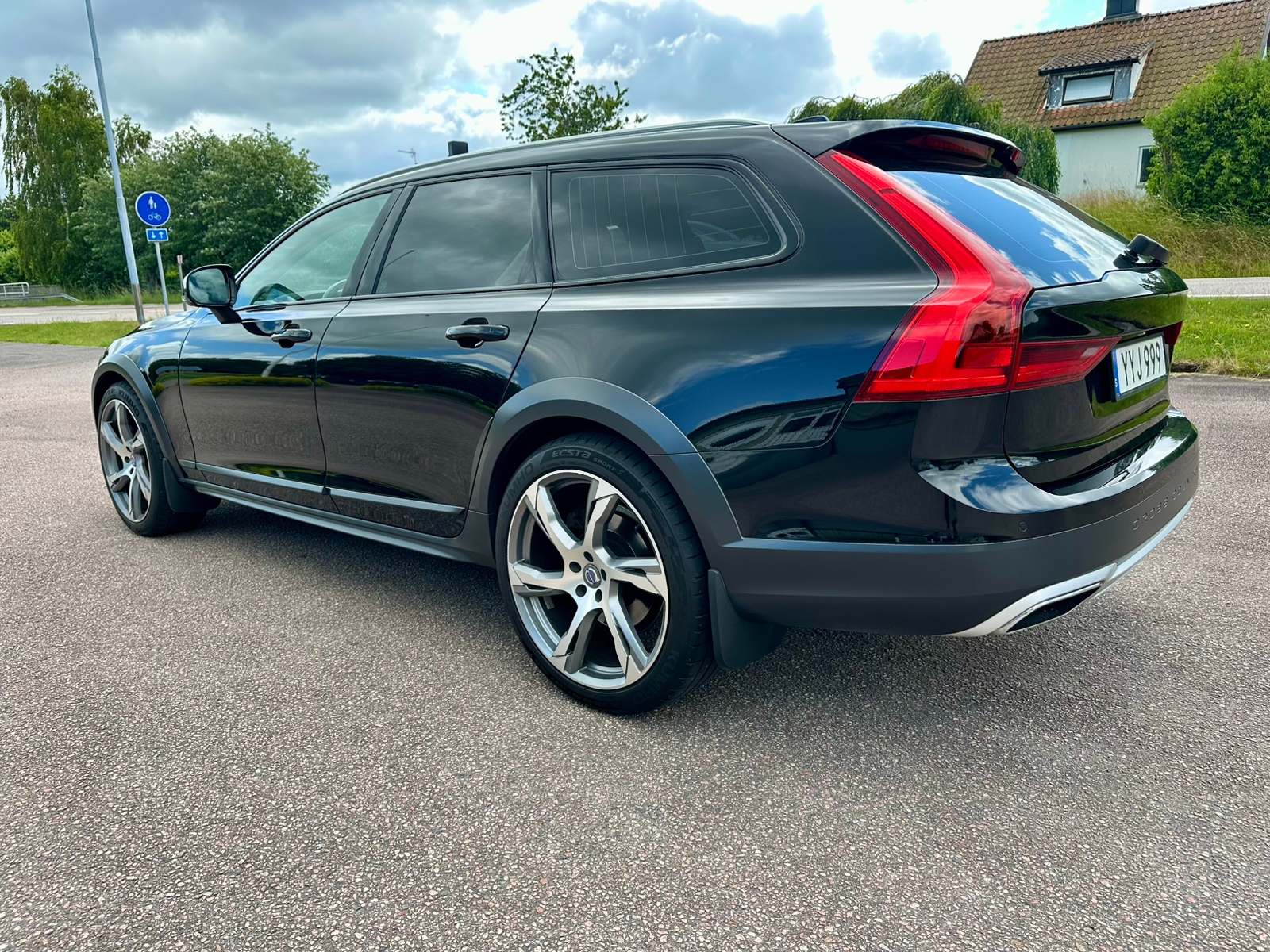 Volvo V90 Cross Country D4 AWD 2018, bild 6/9